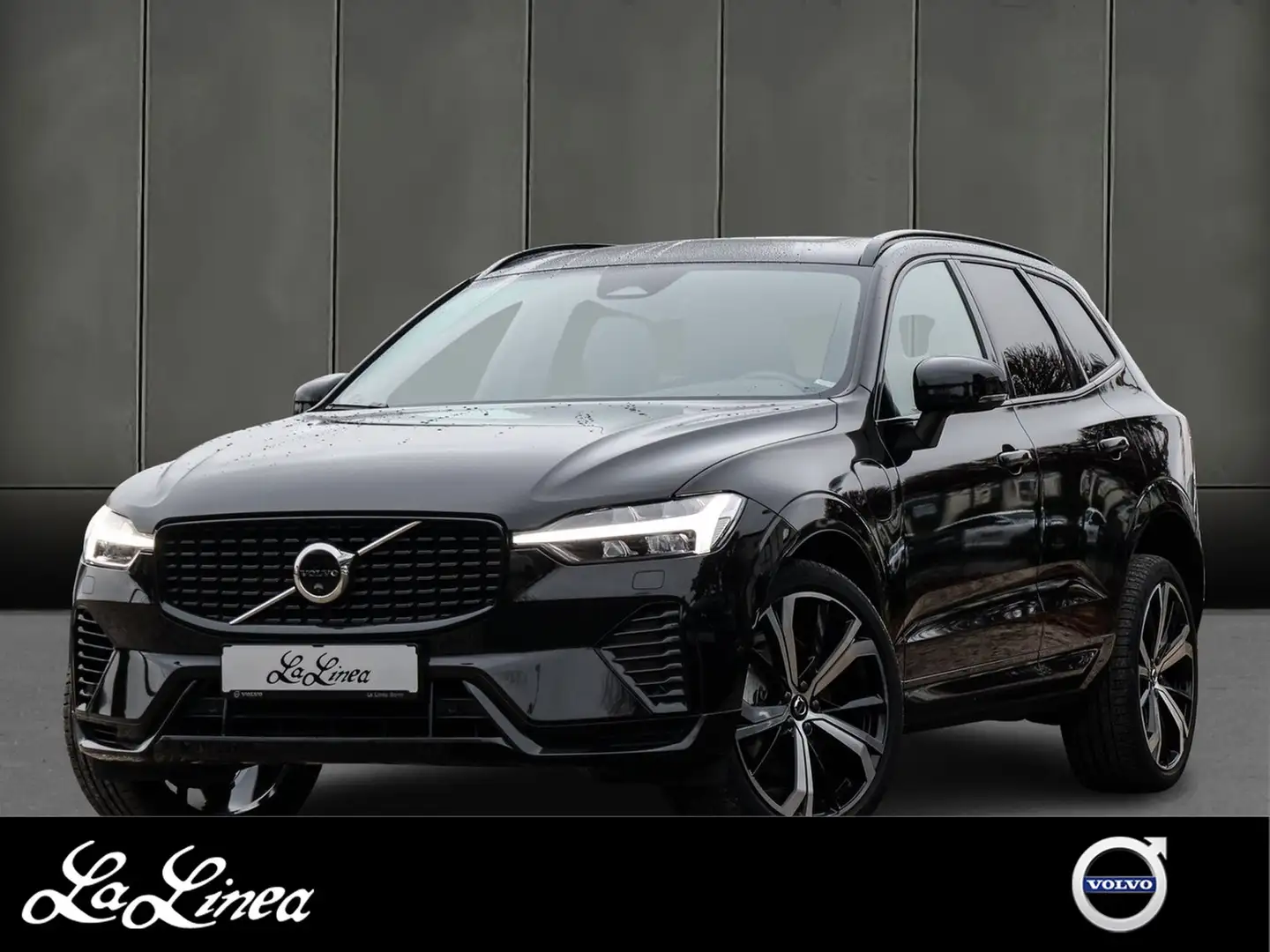 Volvo XC60 T6 AWD R Design Recharge Plug-In Hybrid Navi*PD... Schwarz - 1