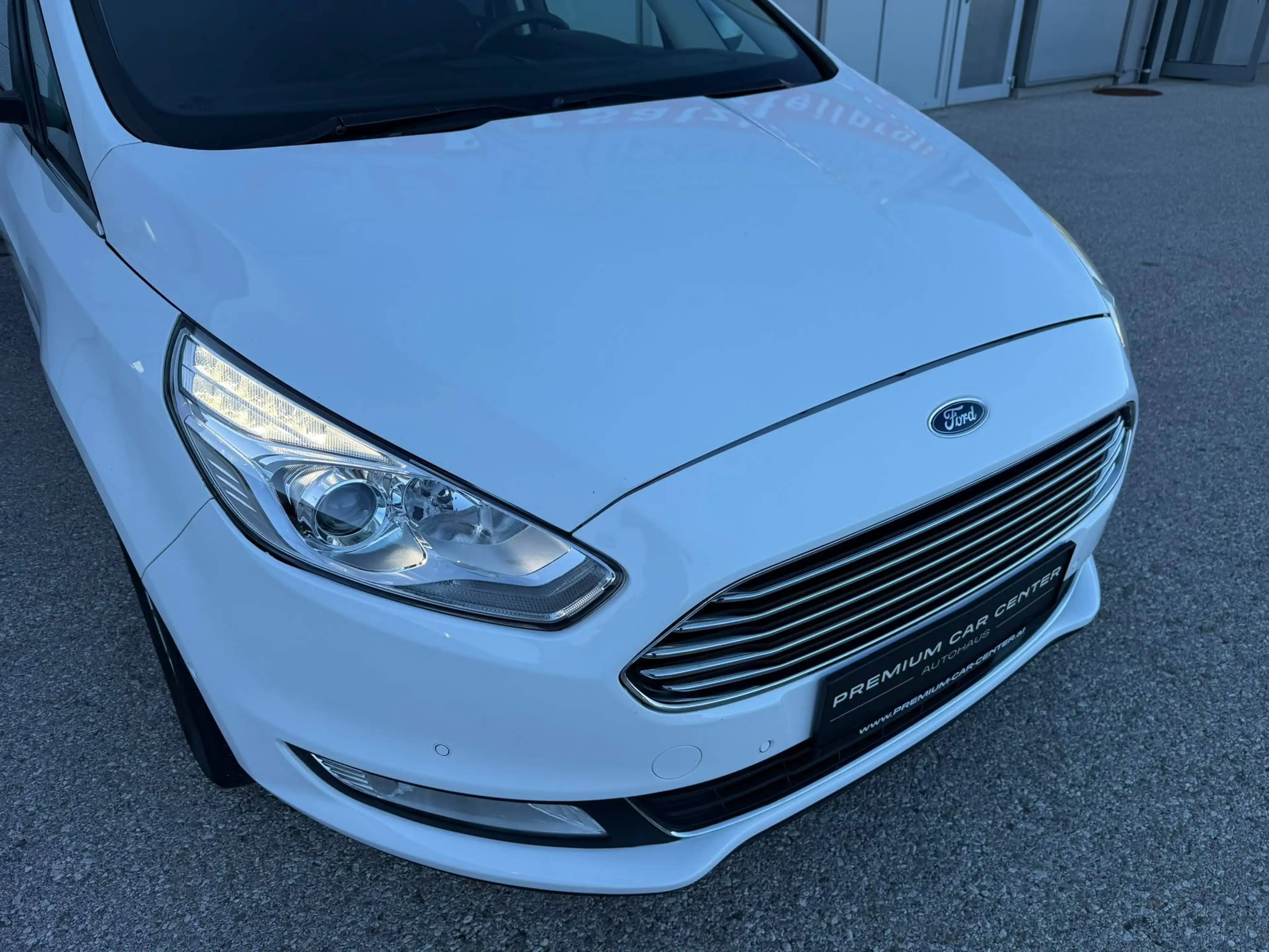 Ford Galaxy 2,0 TDCi Titanium Aut. 7 SITZER / NAVI / SITZHZG. / XENON / LED — photo 10