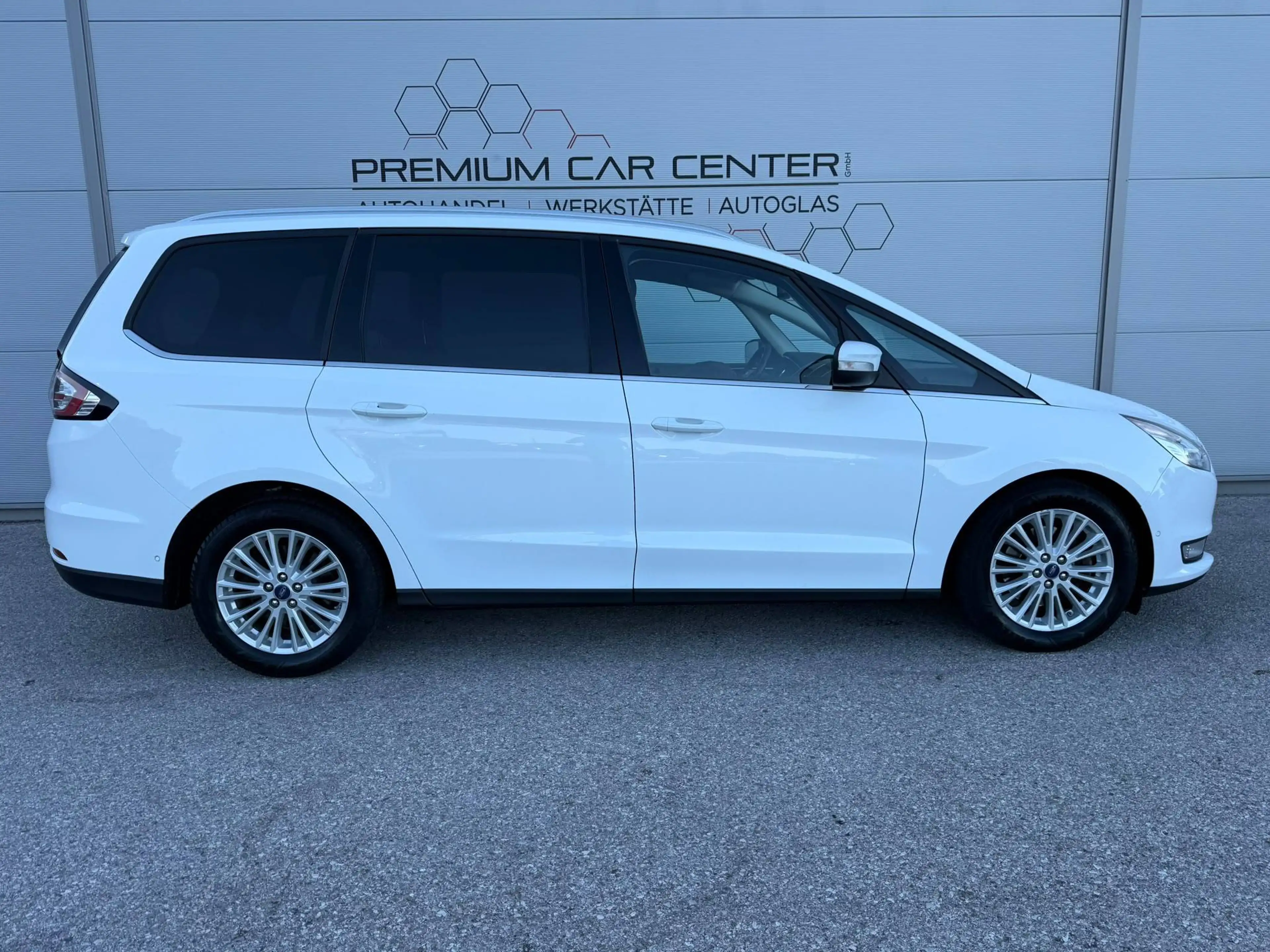 Ford Galaxy 2,0 TDCi Titanium Aut. 7 SITZER / NAVI / SITZHZG. / XENON / LED — photo 7