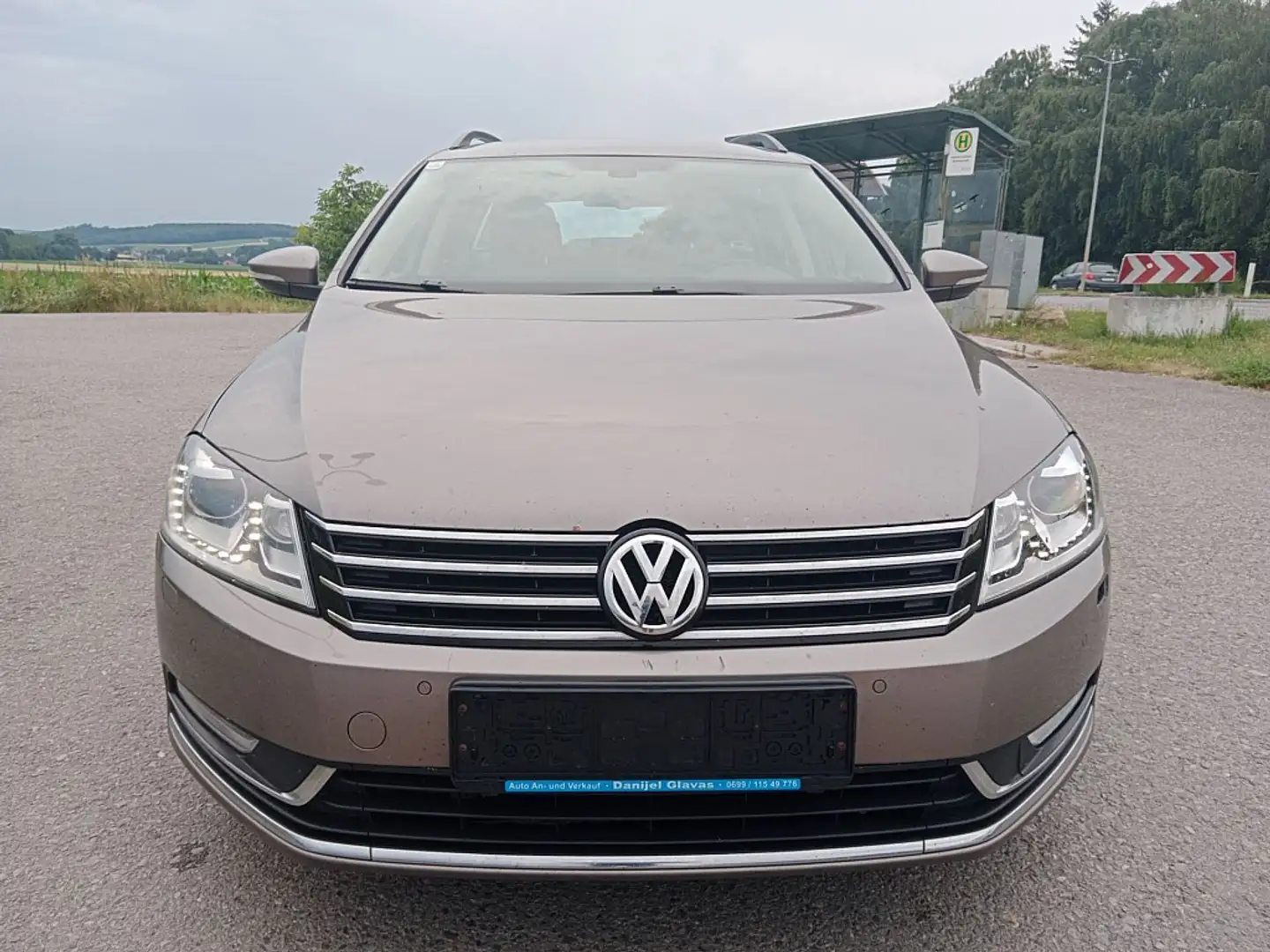 Volkswagen Passat Variant Comfortline BMT 2,0 TDI DPF DSG Braun - 1