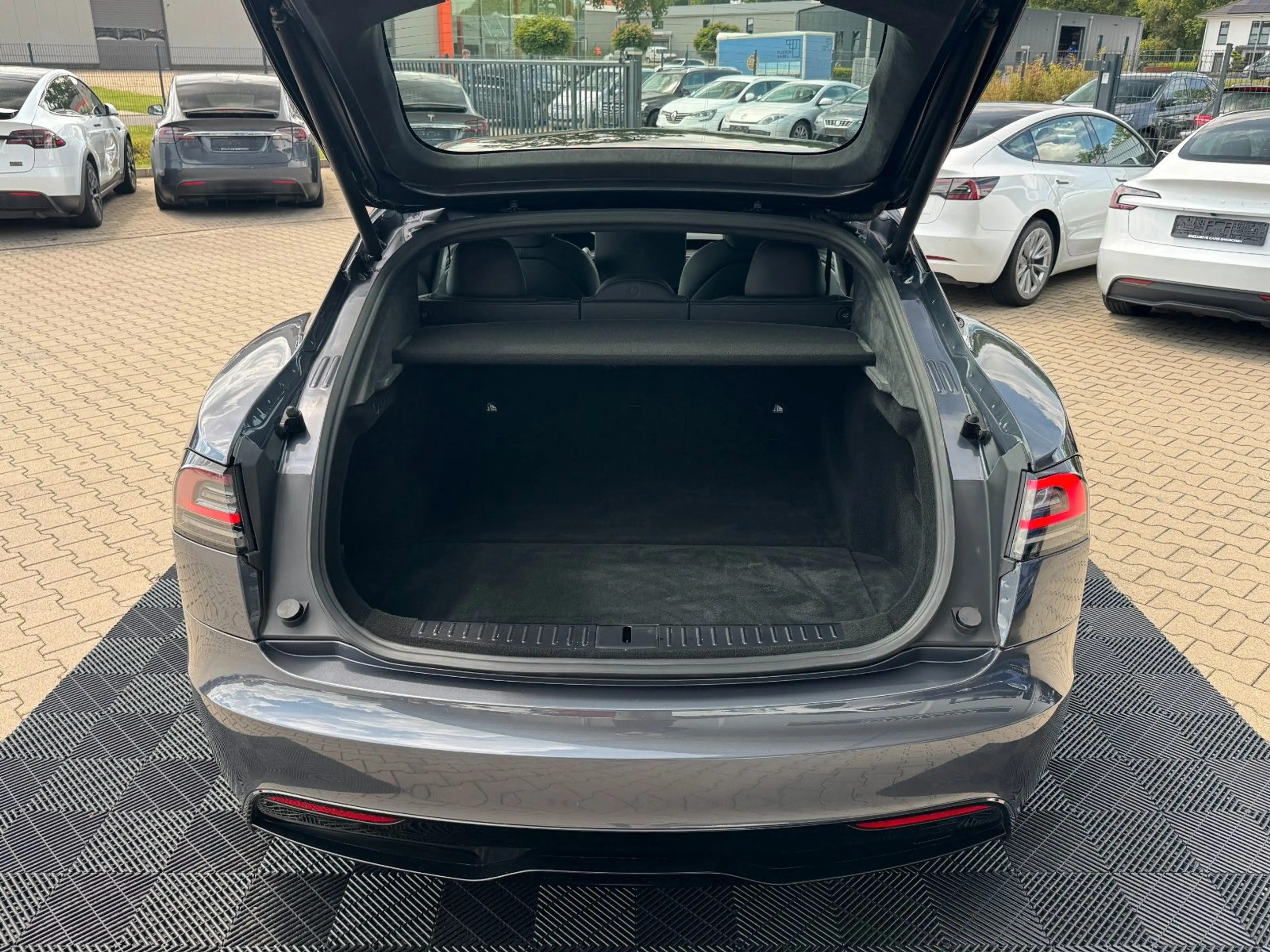 Tesla Model S MODEL S PLAID | MATRIX LED | HARDWARE 4 | 21inch — photo 12