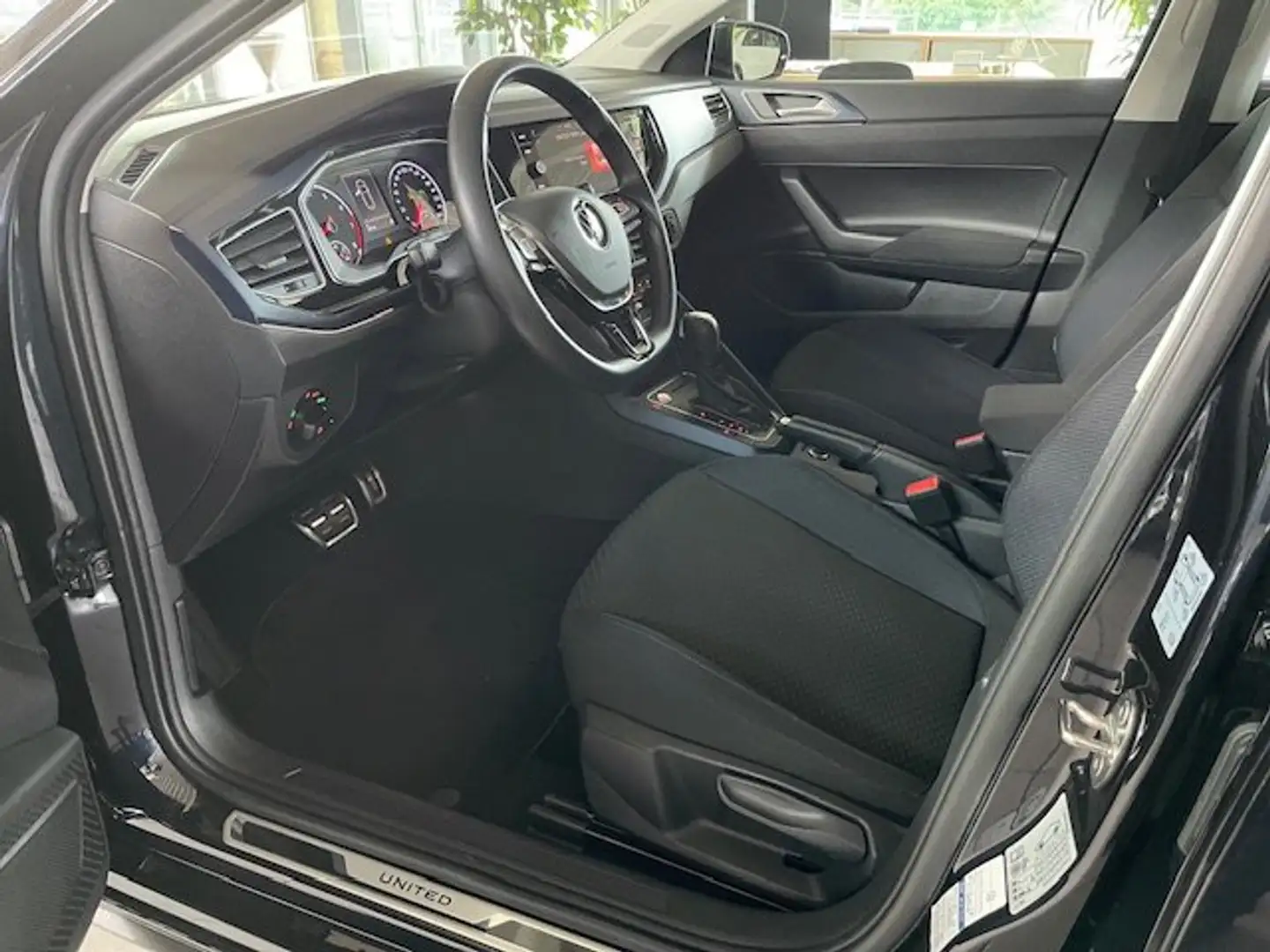 Volkswagen Polo United Climatronic Alufelgen Noir - 2