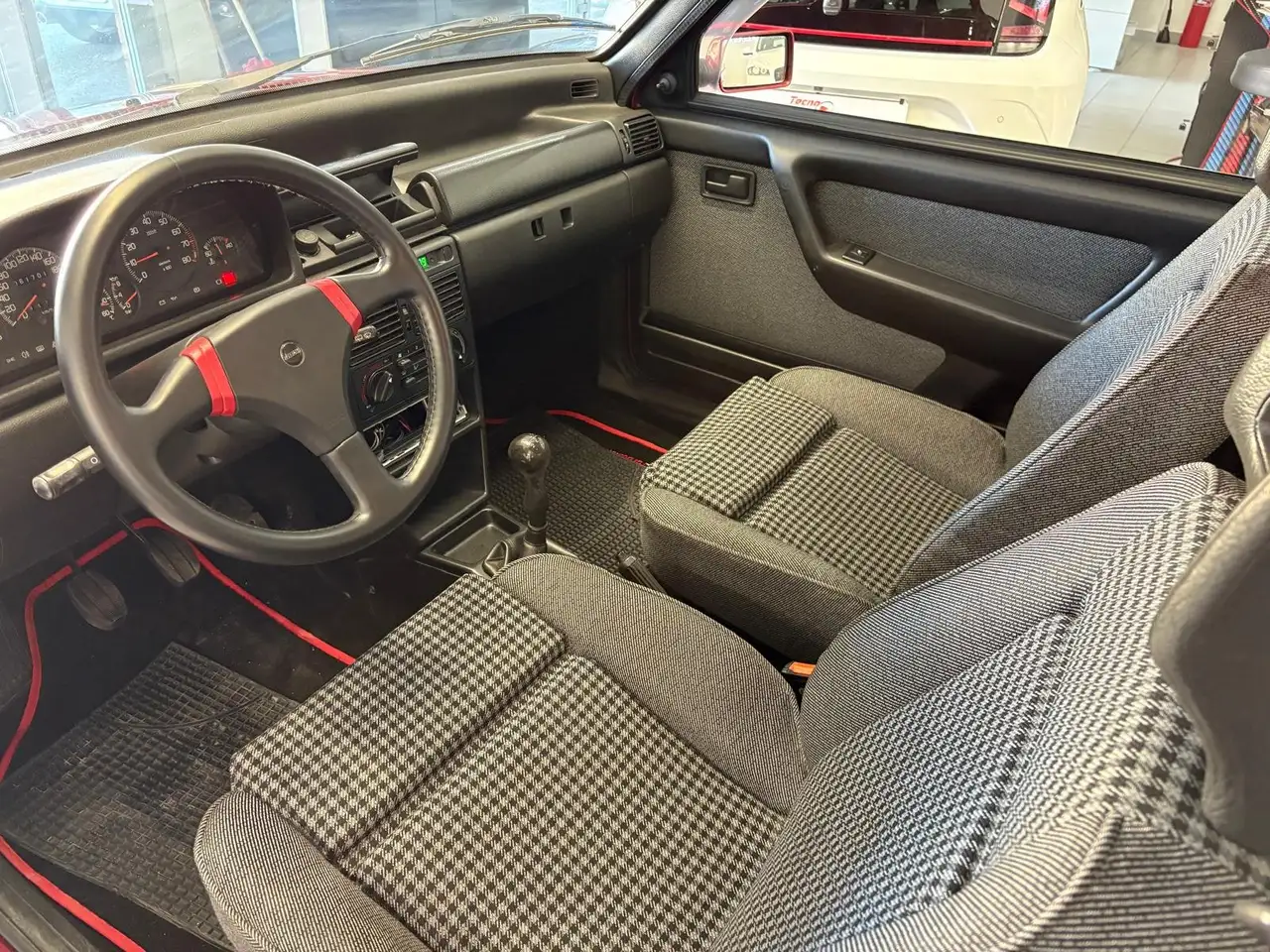 Fiat Uno 3p 1.4 ie turbo Racing c/abs 3p cat., foto 12