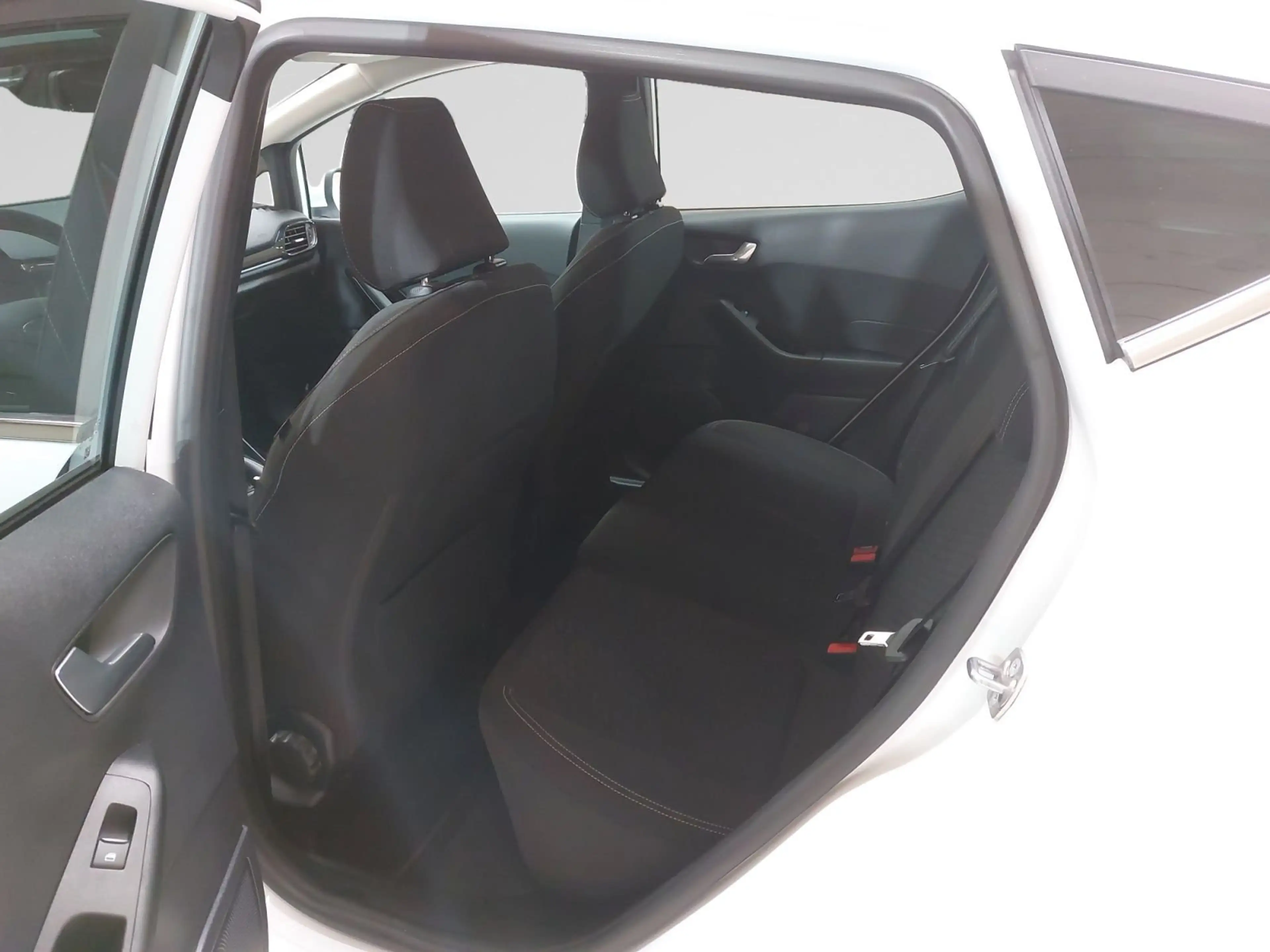 Ford Fiesta TITANIUM 1.0i EcoBoost 100cv  DEMO — photo 6