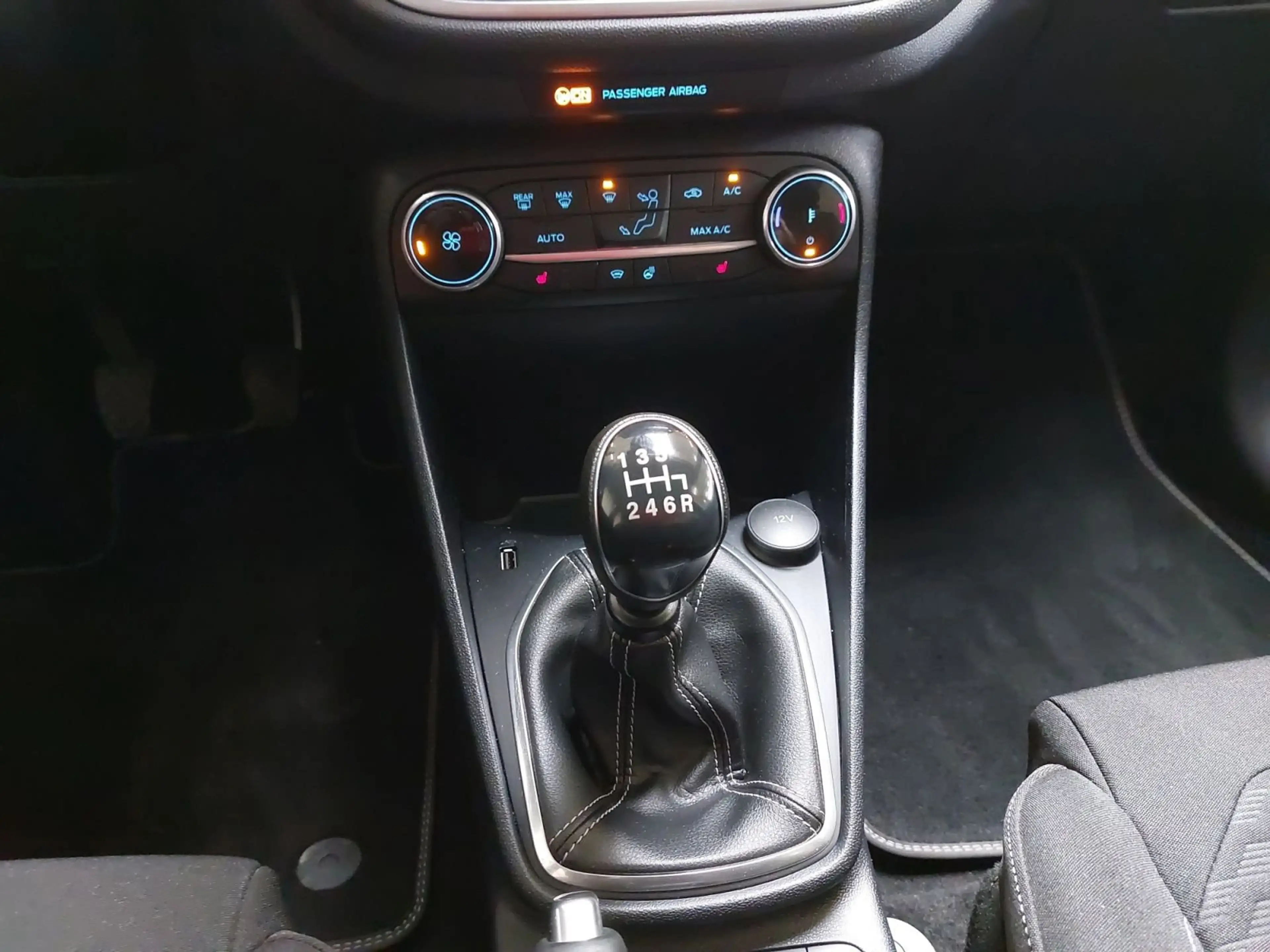 Ford Fiesta TITANIUM 1.0i EcoBoost 100cv  DEMO — photo 14