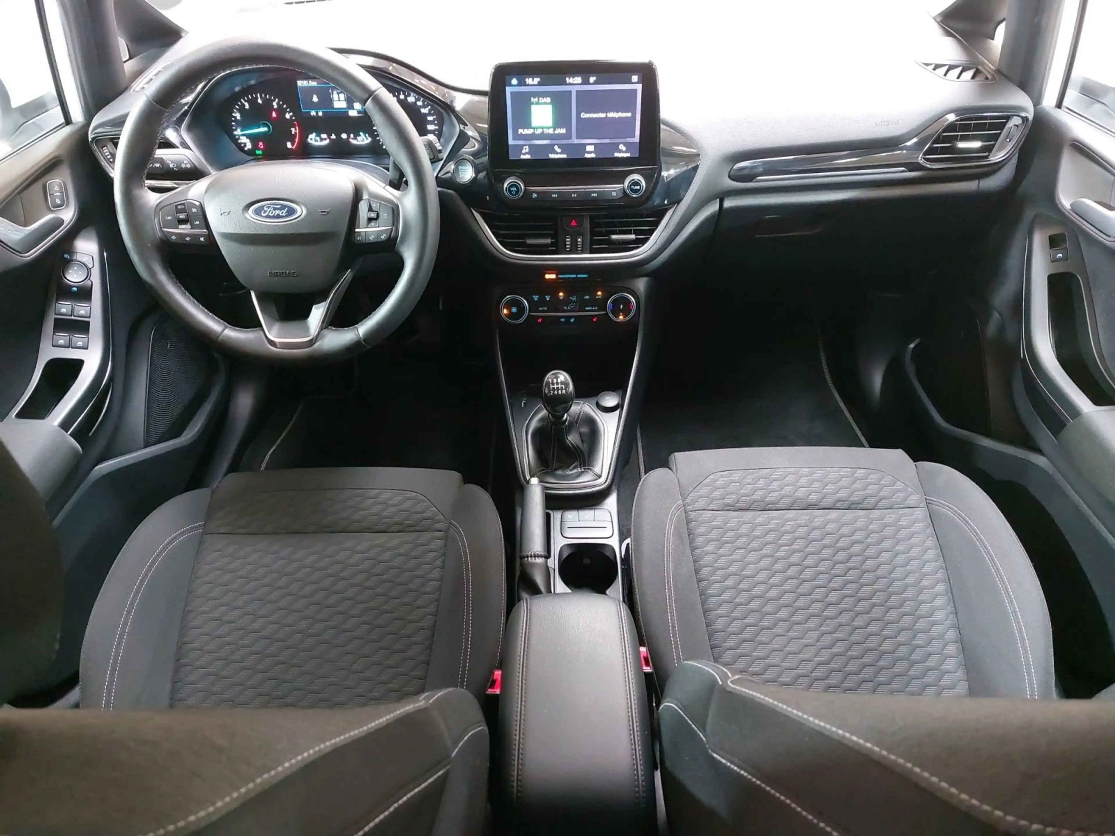 Ford Fiesta TITANIUM 1.0i EcoBoost 100cv  DEMO — photo 7