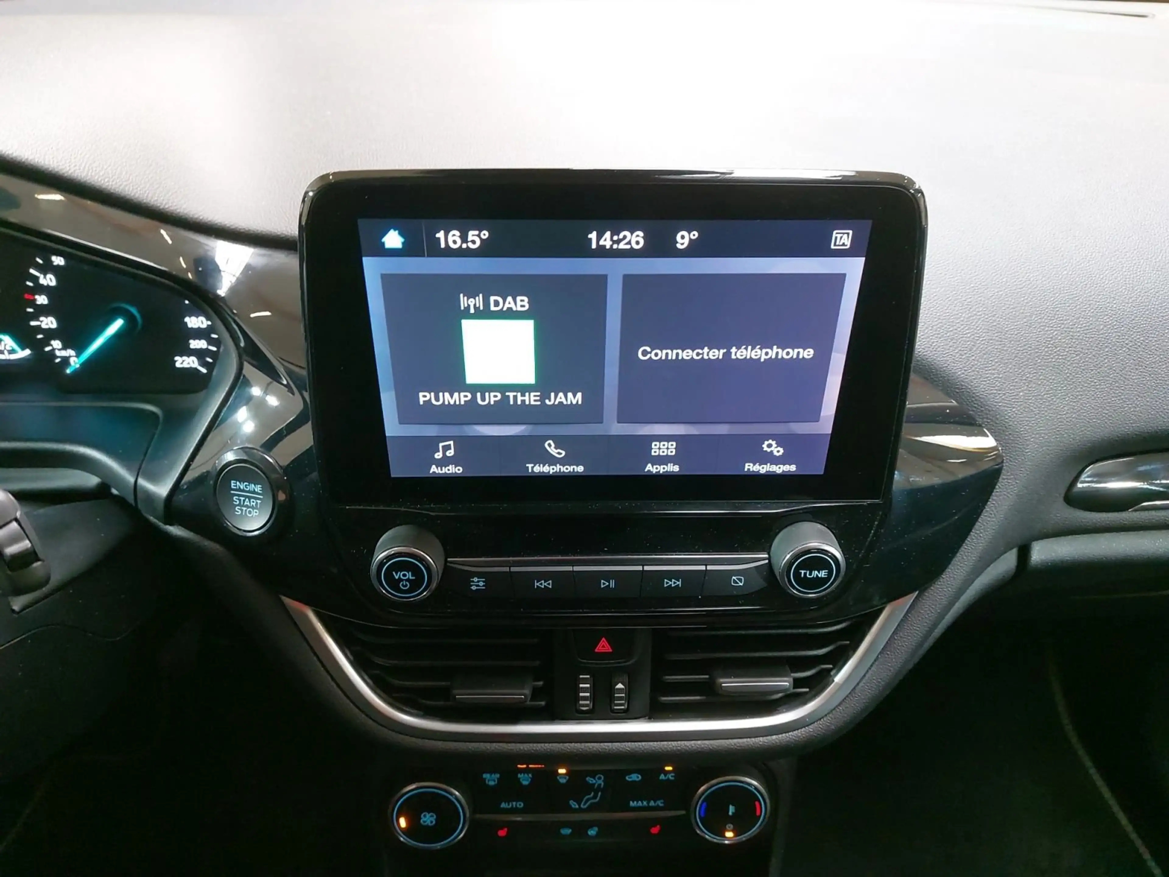 Ford Fiesta TITANIUM 1.0i EcoBoost 100cv  DEMO — photo 12