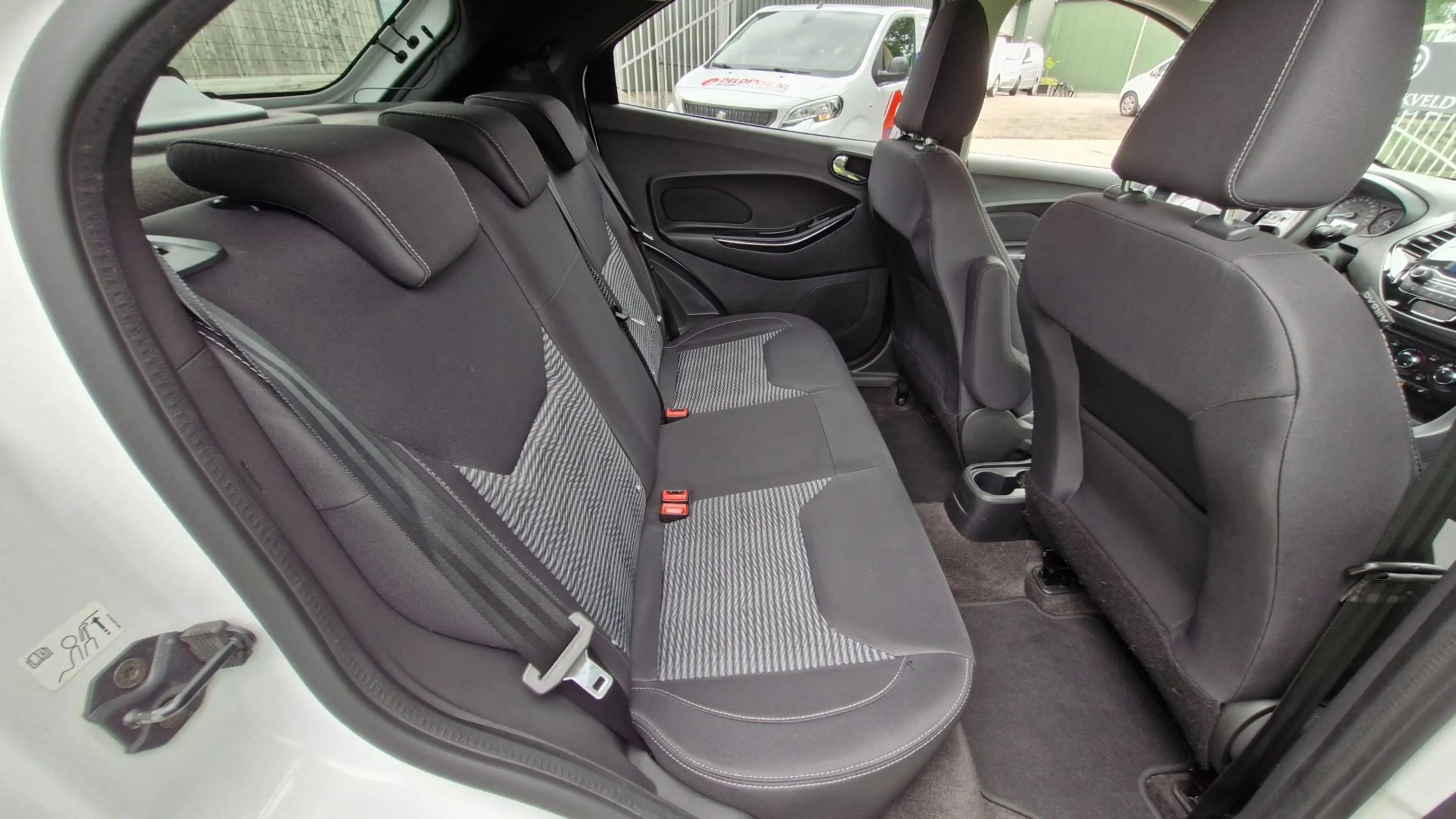 Ford Ka/Ka+ 1.2 Trend Ultimate Black 85PK | Rijklaar | Airco | — photo 14
