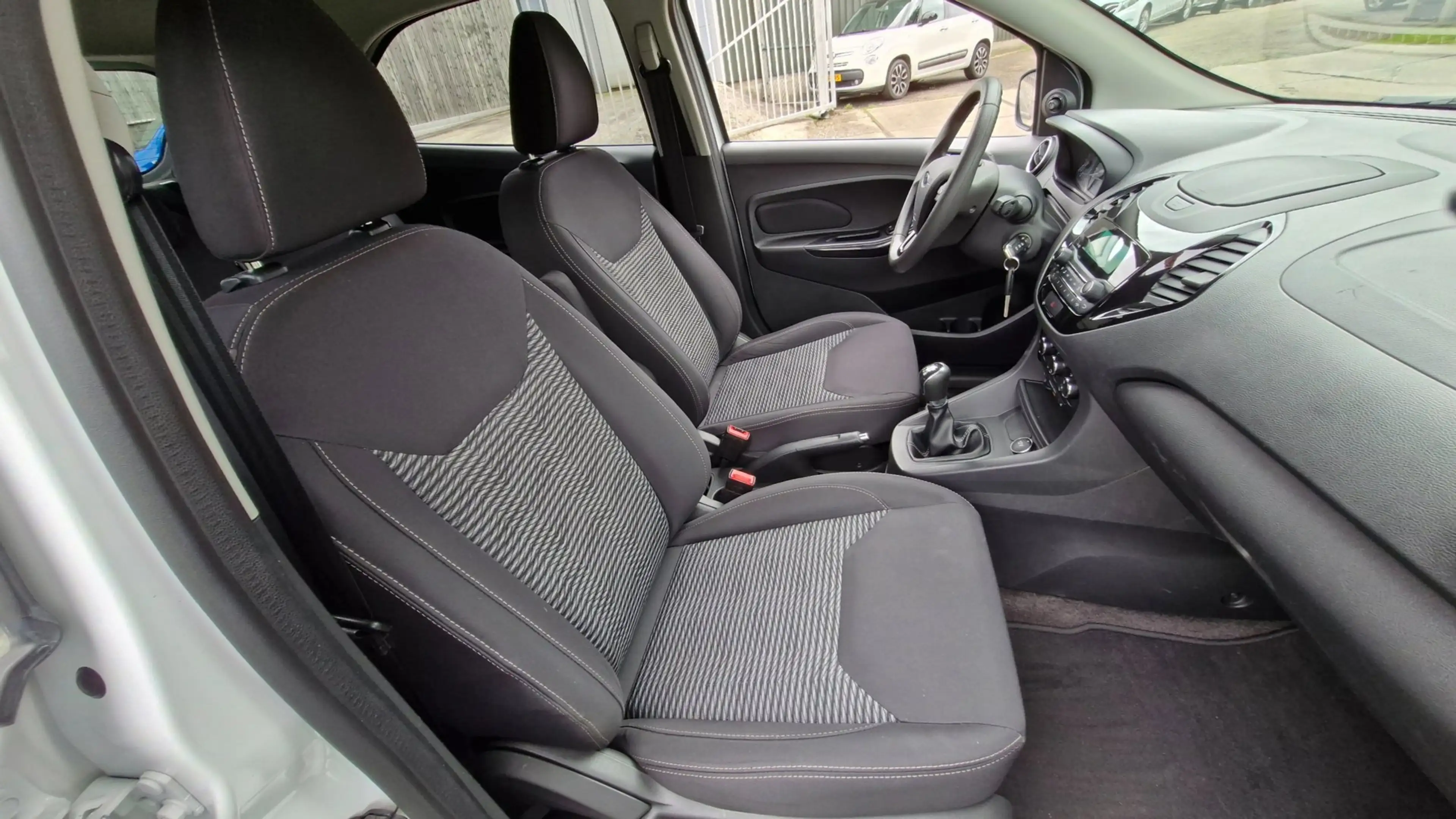 Ford Ka/Ka+ 1.2 Trend Ultimate Black 85PK | Rijklaar | Airco | — photo 15
