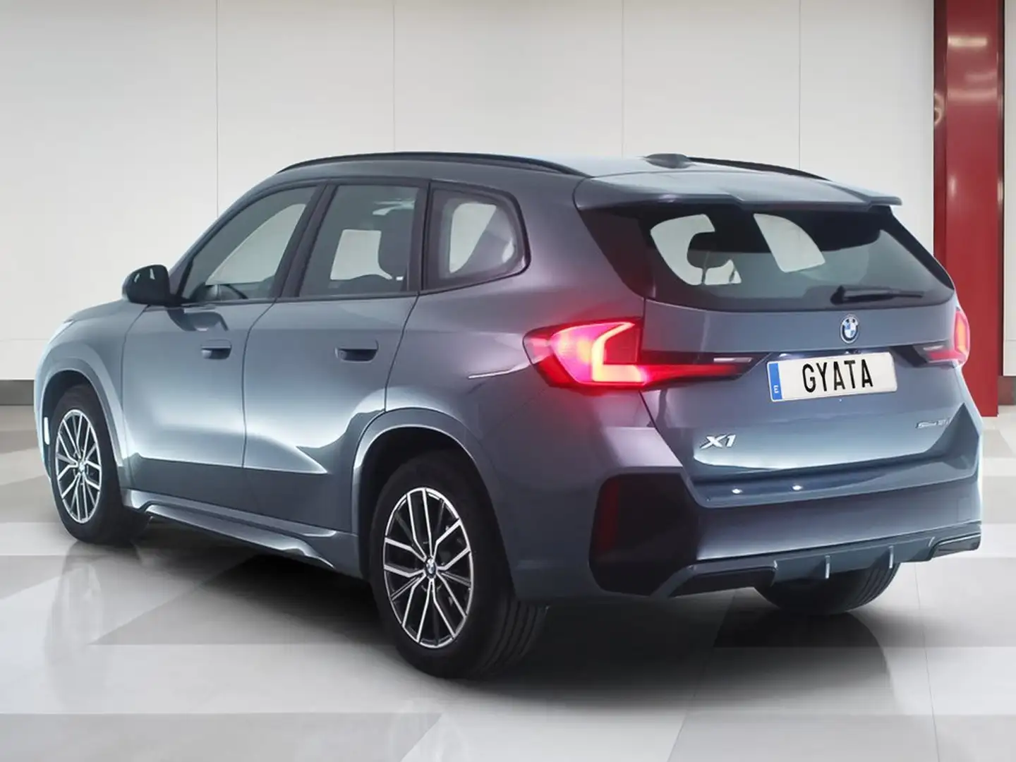 BMW X1 sDrive 18dA Verde - 2