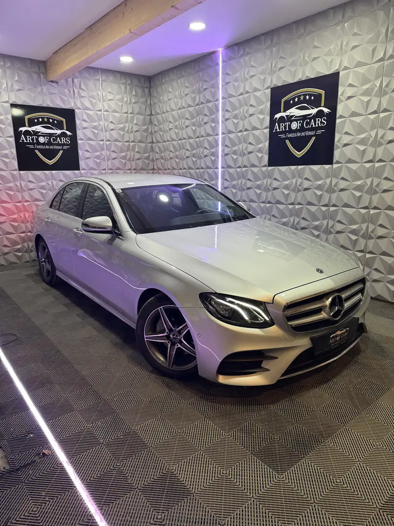 Mercedes-Benz E 220 E 220 d AMG-Line/LED/SHZ/Navi Ab 293 Euro im Monat Silber - 2
