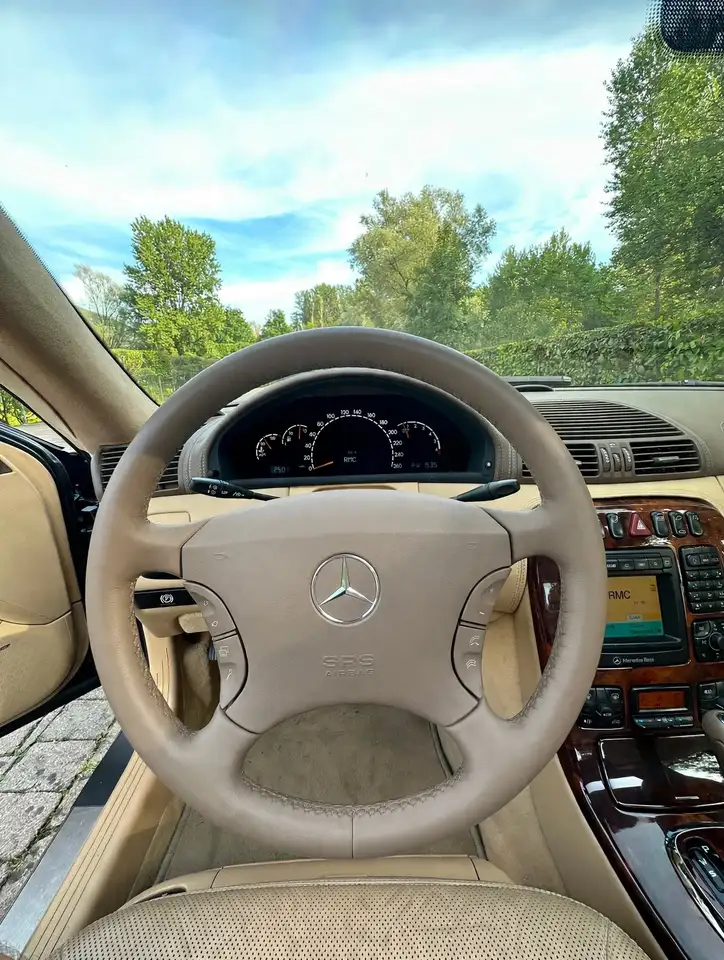 Mercedes-Benz CL Coupe 500 V8, foto 4