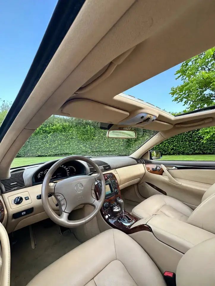 Mercedes-Benz CL Coupe 500 V8, foto 10