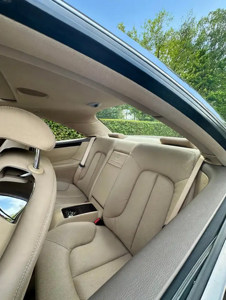 Mercedes-Benz CL Coupe 500 V8, foto 9