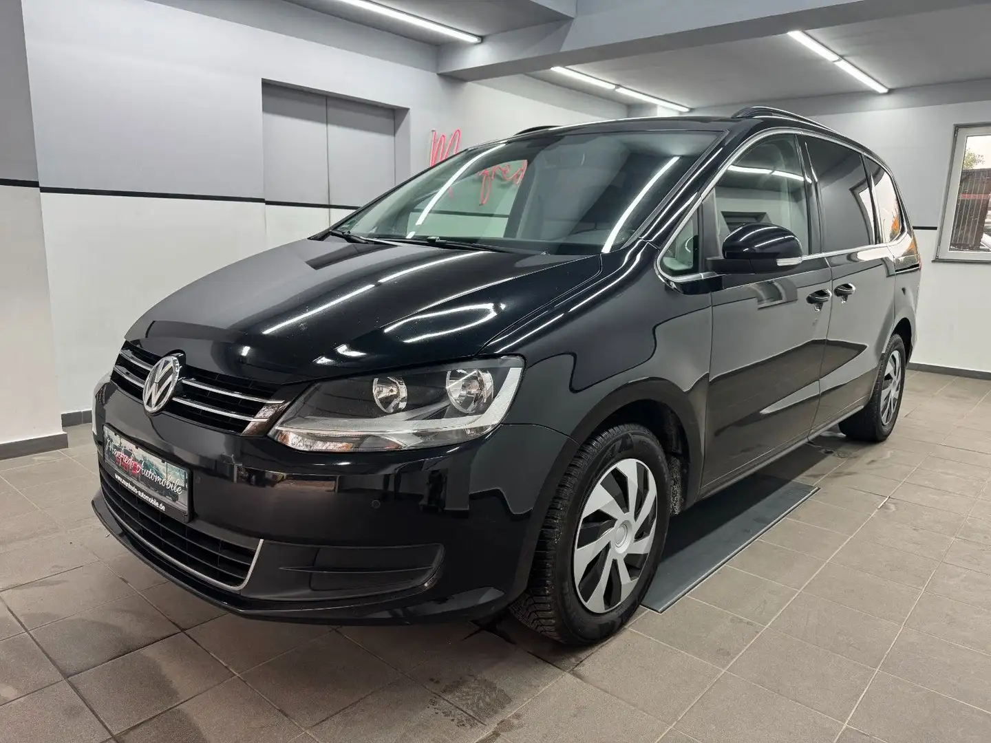 Volkswagen Sharan Comfortline BMT/R.Kam/Navi/DSG/Sitzheizun Schwarz - 1