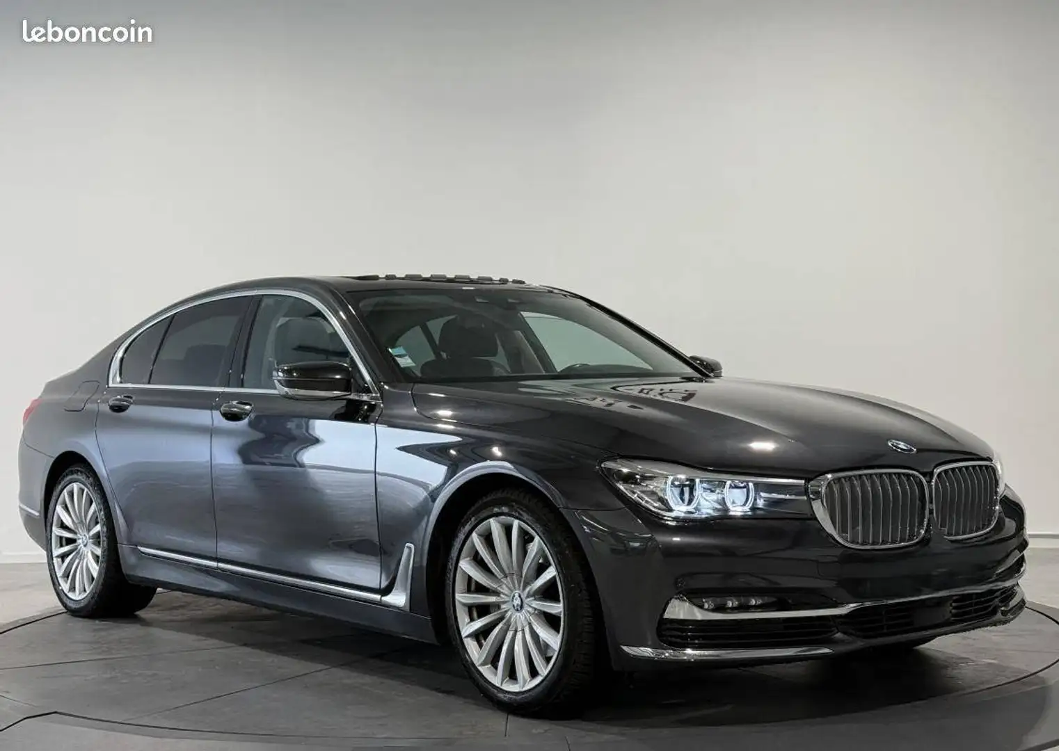 BMW 725 725d 231 ch Exclusive A Schwarz - 2