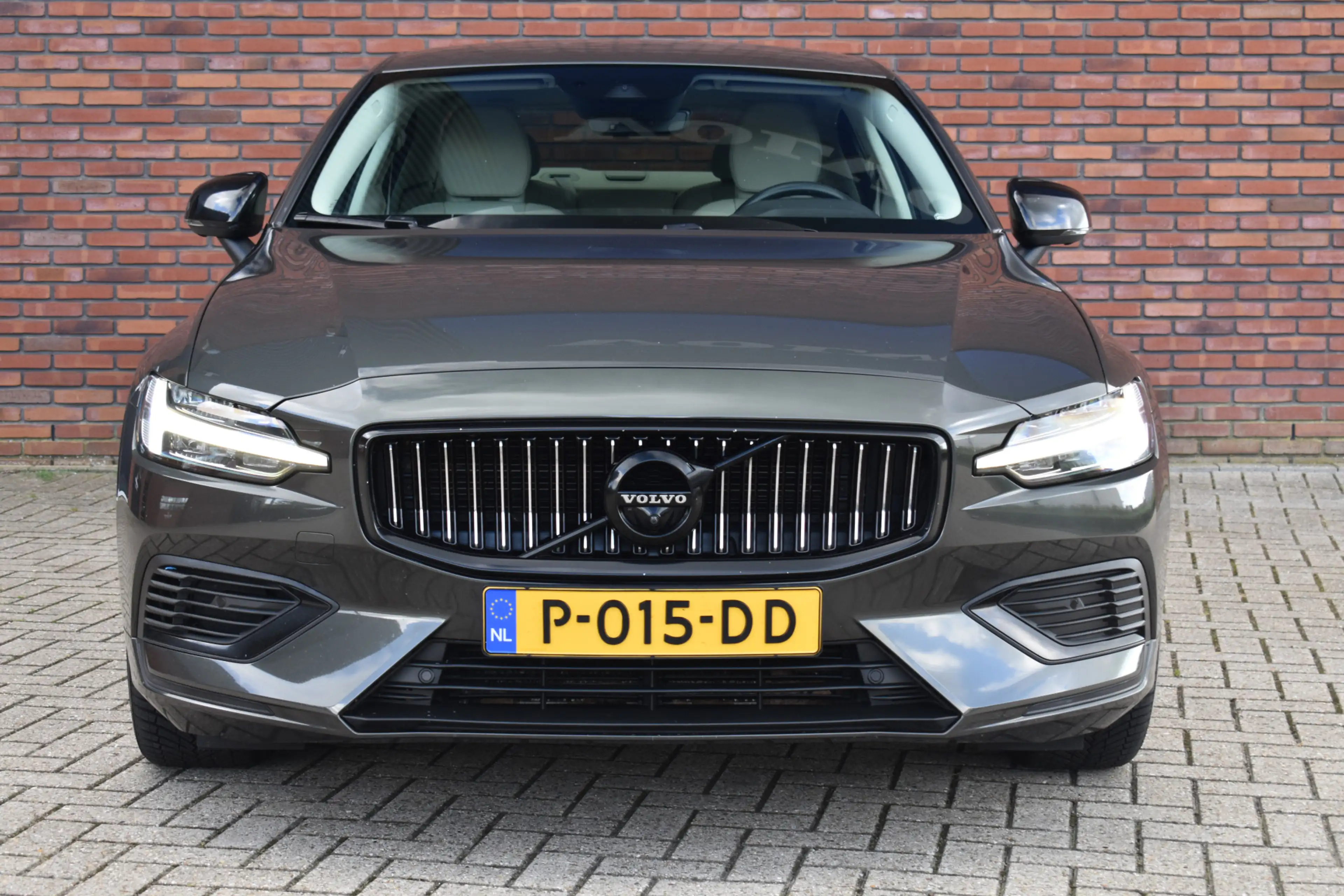 Volvo S60 Recharge T6 350PK AWD Inscription — photo 4