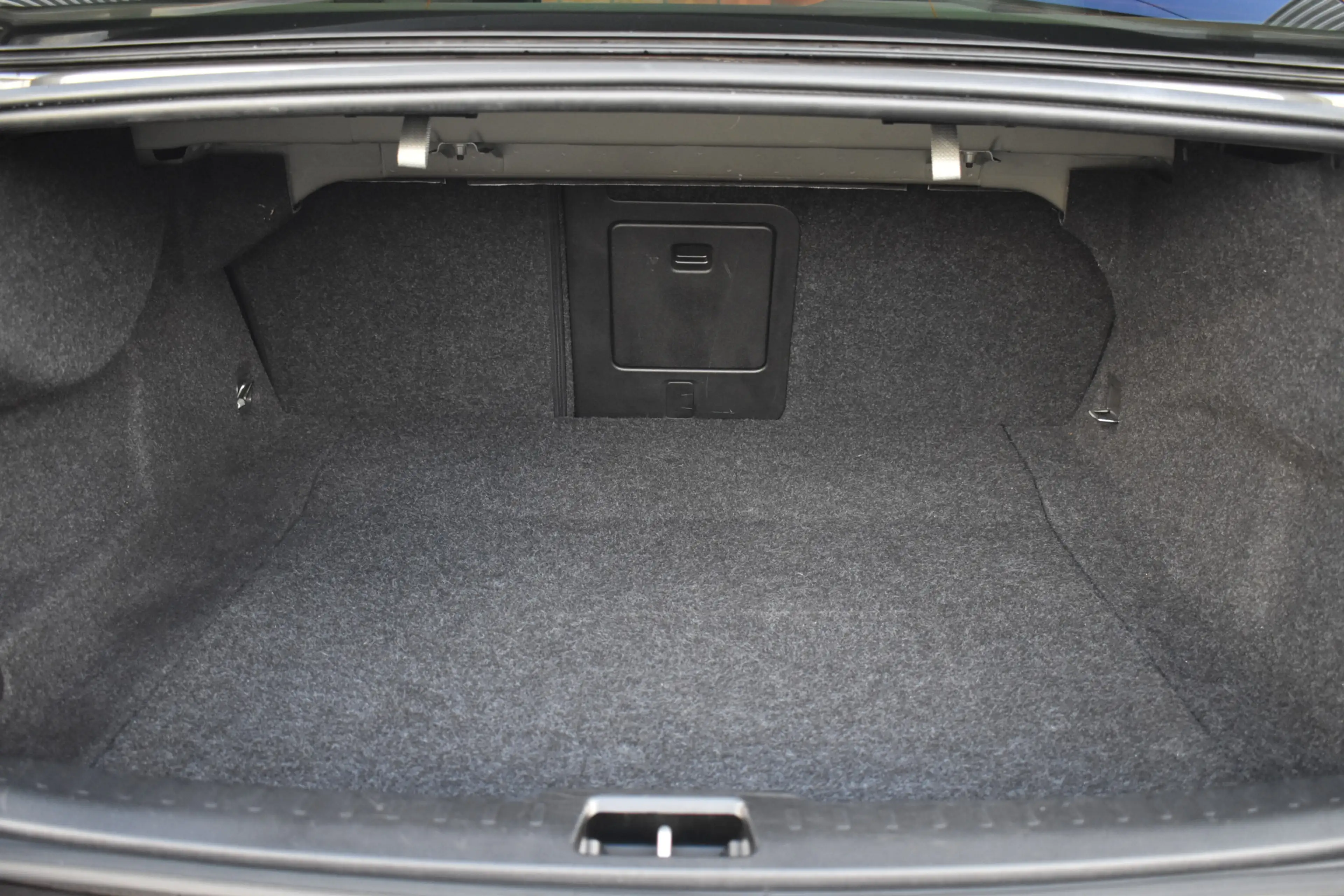 Volvo S60 Recharge T6 350PK AWD Inscription — photo 15