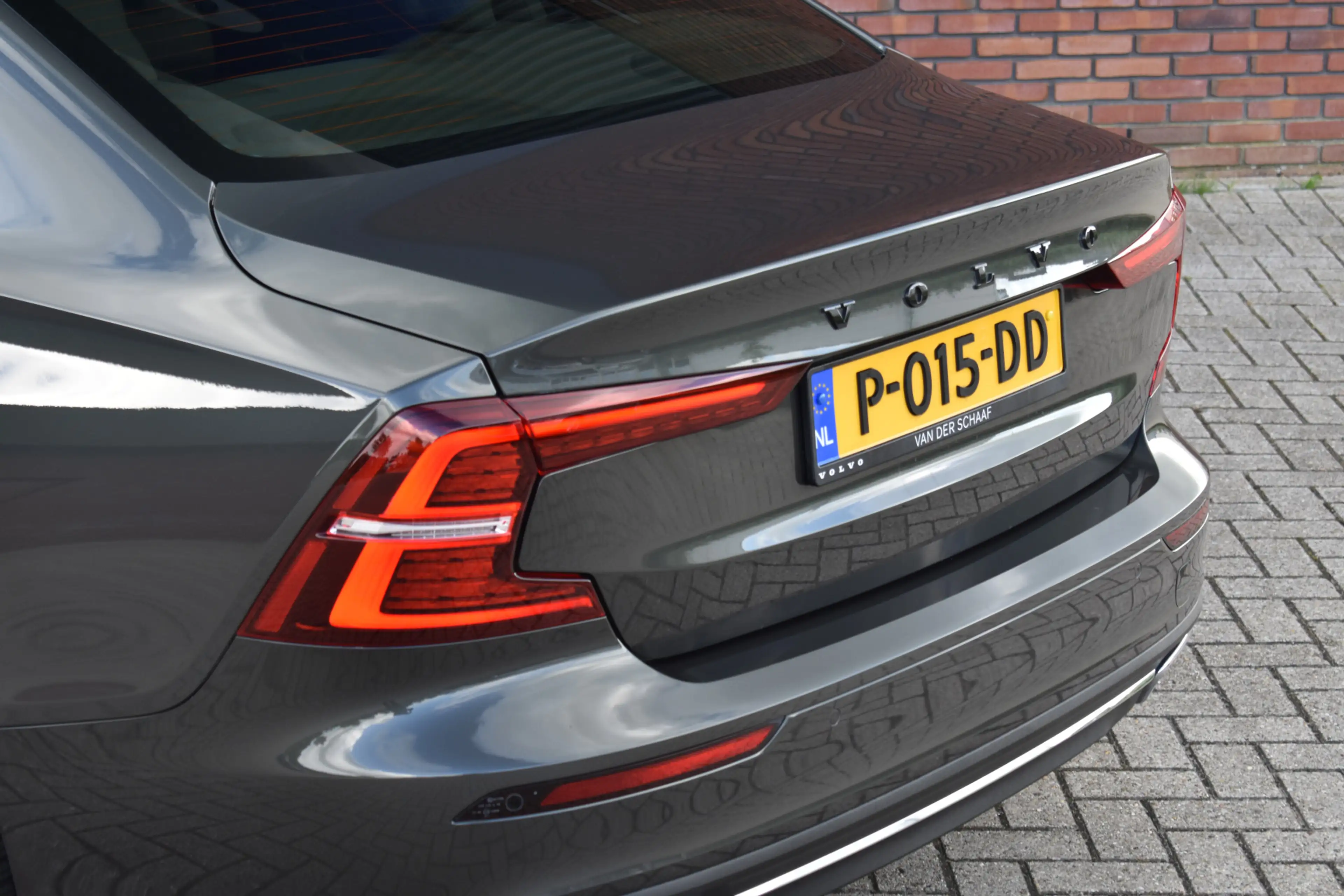 Volvo S60 Recharge T6 350PK AWD Inscription — photo 6