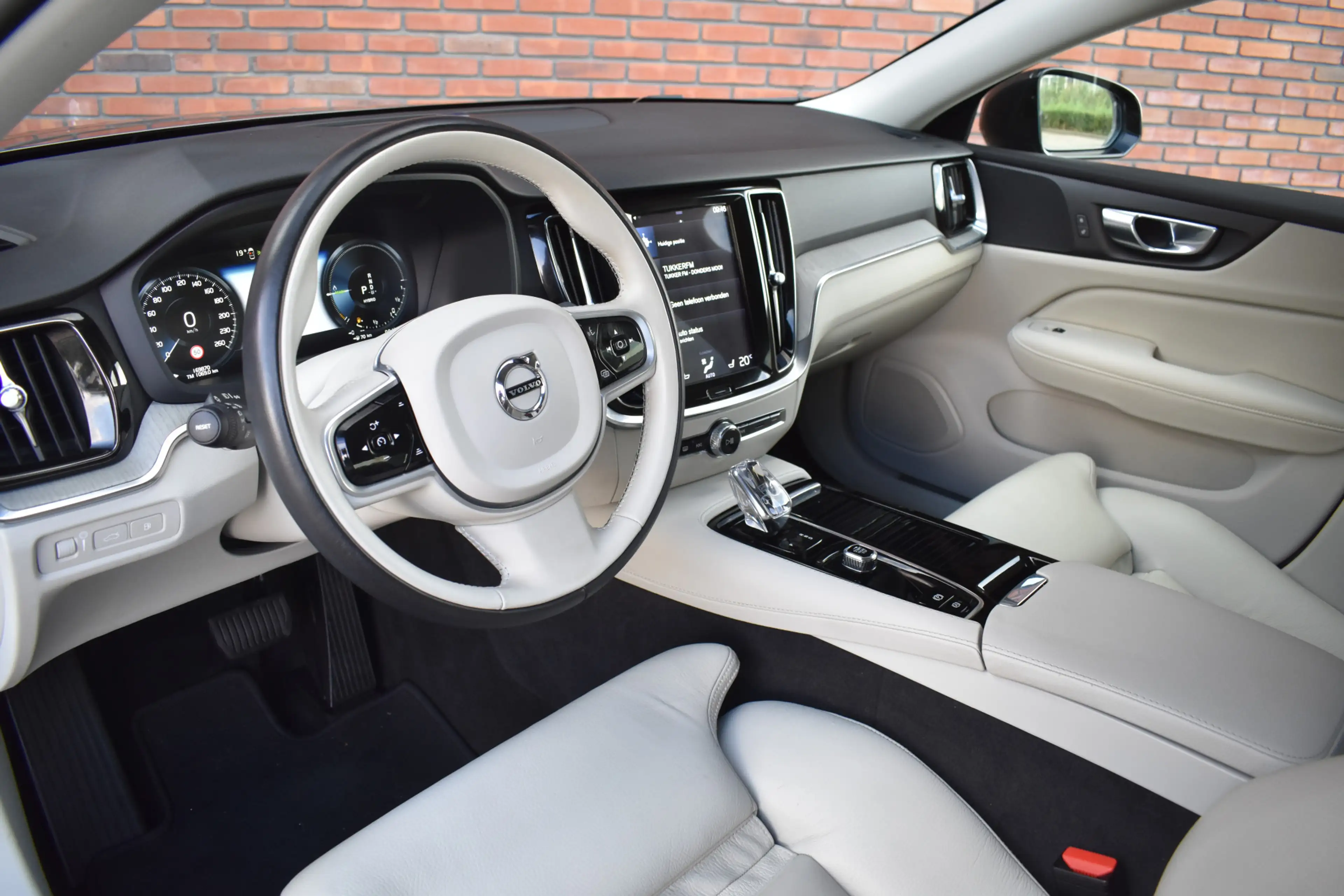 Volvo S60 Recharge T6 350PK AWD Inscription — photo 7