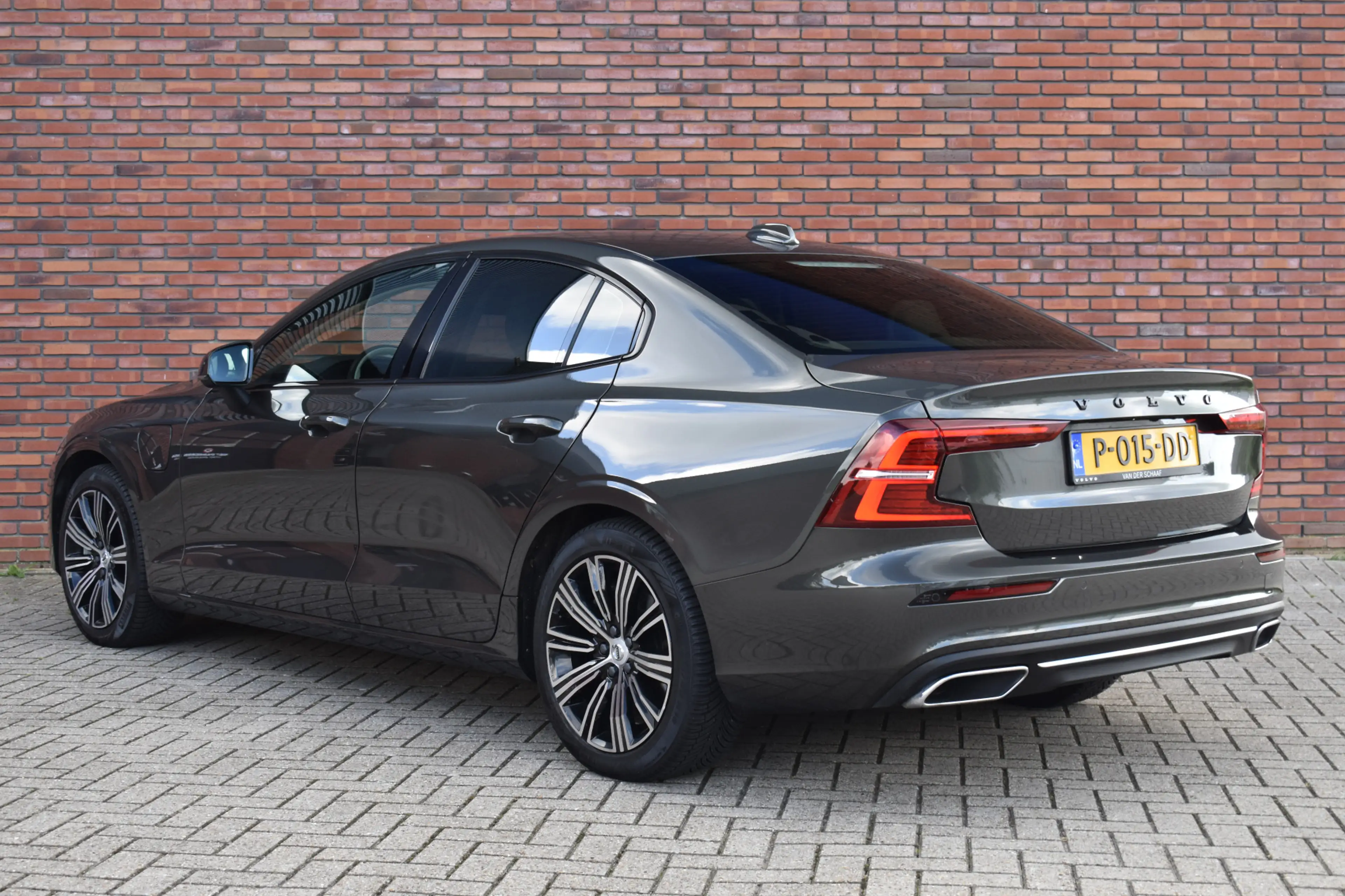 Volvo S60 Recharge T6 350PK AWD Inscription — photo 5