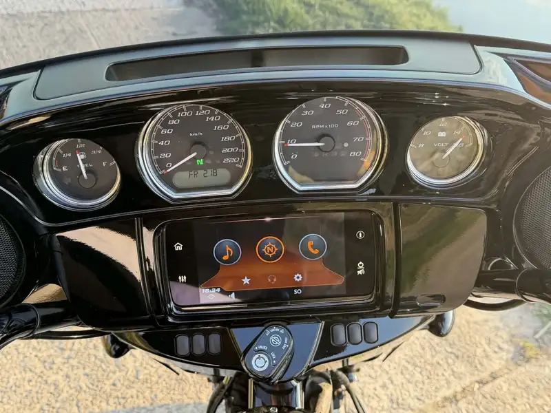 Harley-Davidson Street Glide - foto 7