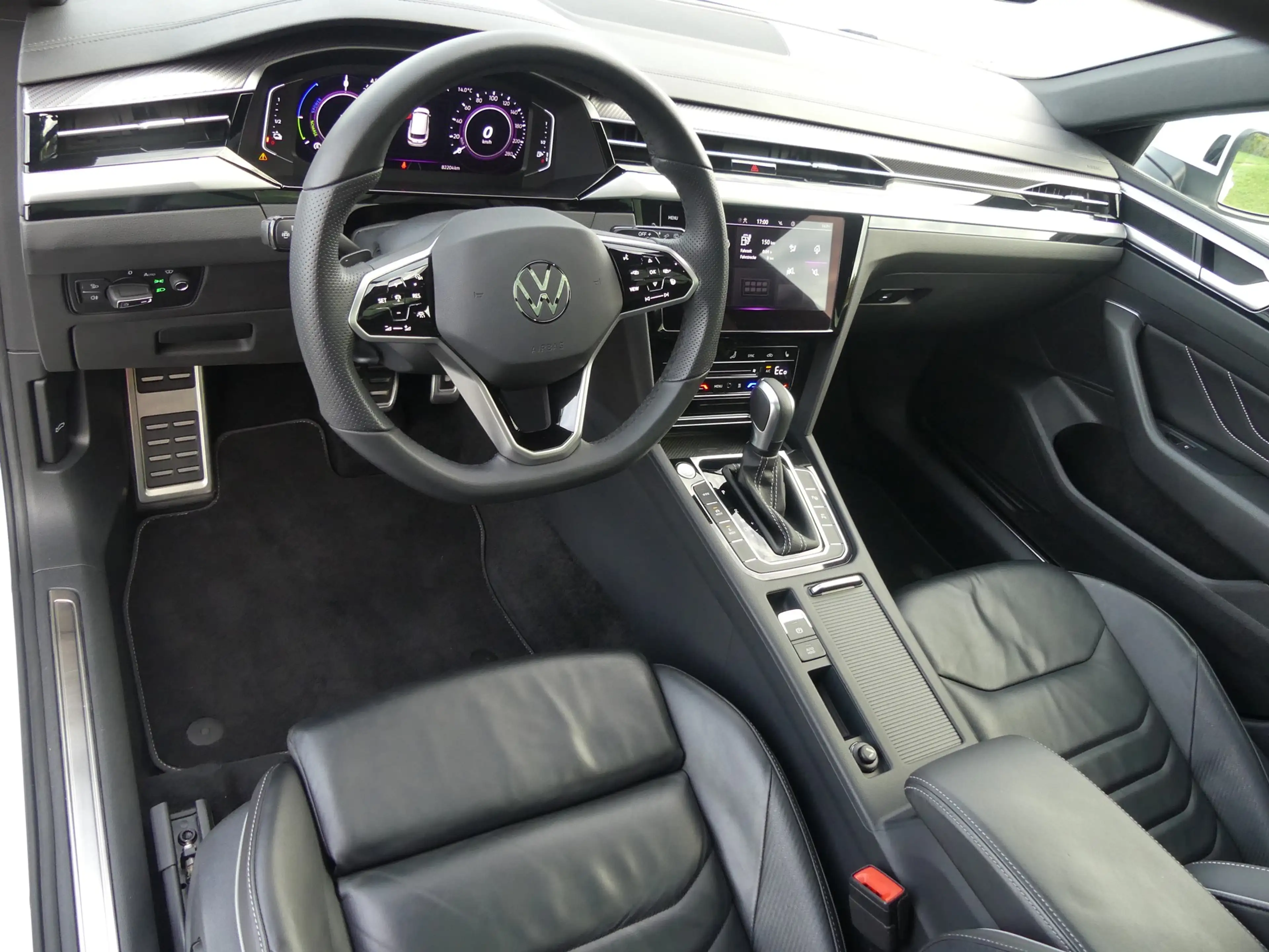 Volkswagen Arteon Shooting Brake R-Line eHybrid LED ACC PDC — photo 8