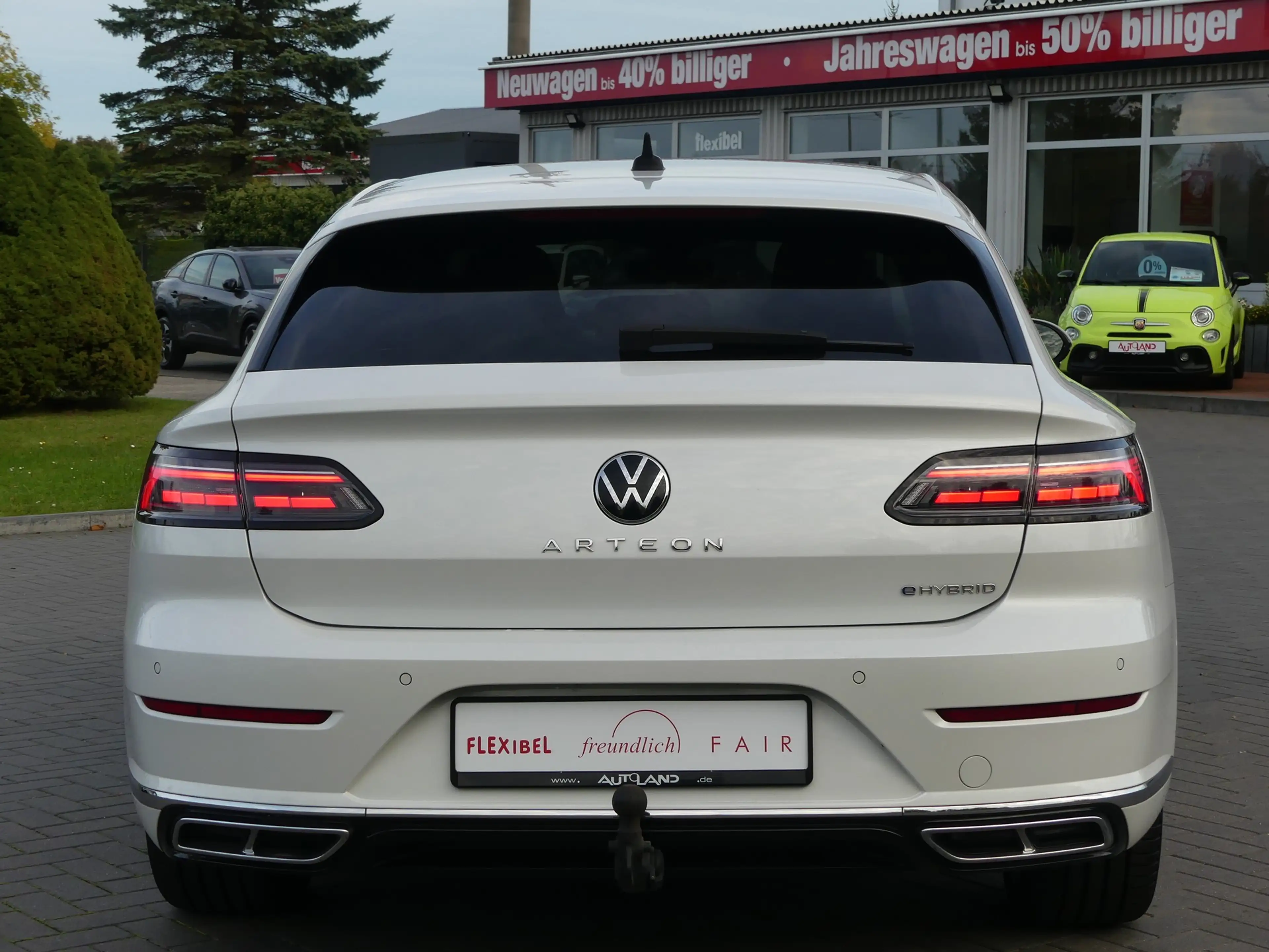 Volkswagen Arteon Shooting Brake R-Line eHybrid LED ACC PDC — photo 3