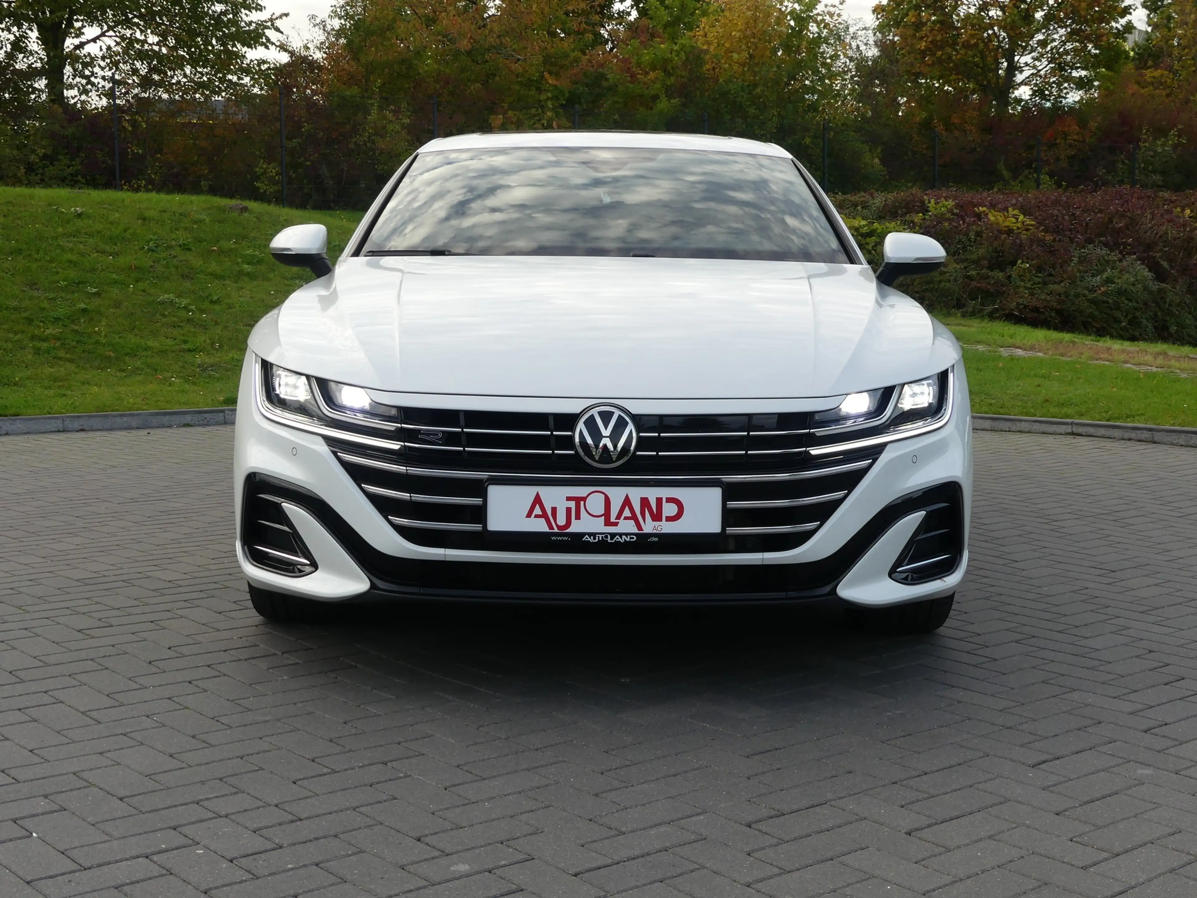 Volkswagen Arteon Shooting Brake R-Line eHybrid LED ACC PDC — photo 7
