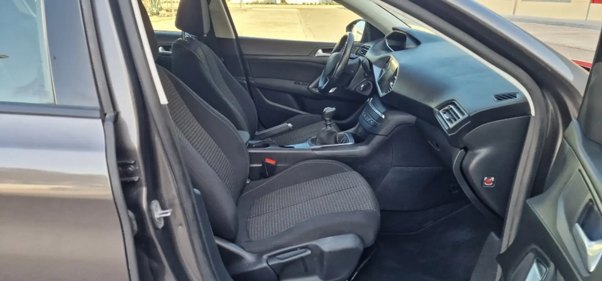 Peugeot 308 1.5BlueHDi S&S Active 100 Grau - 2