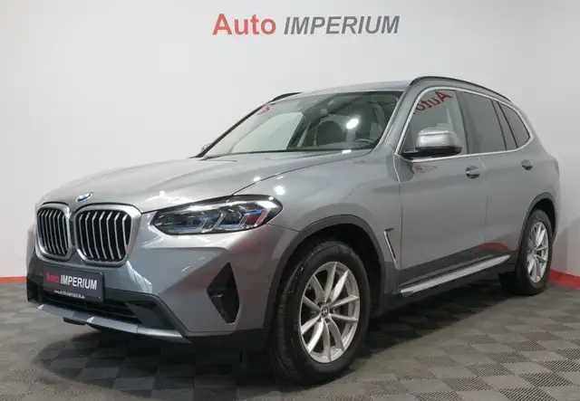 BMW X3 xDrive 20 i *PANO*LEDER*LASER*