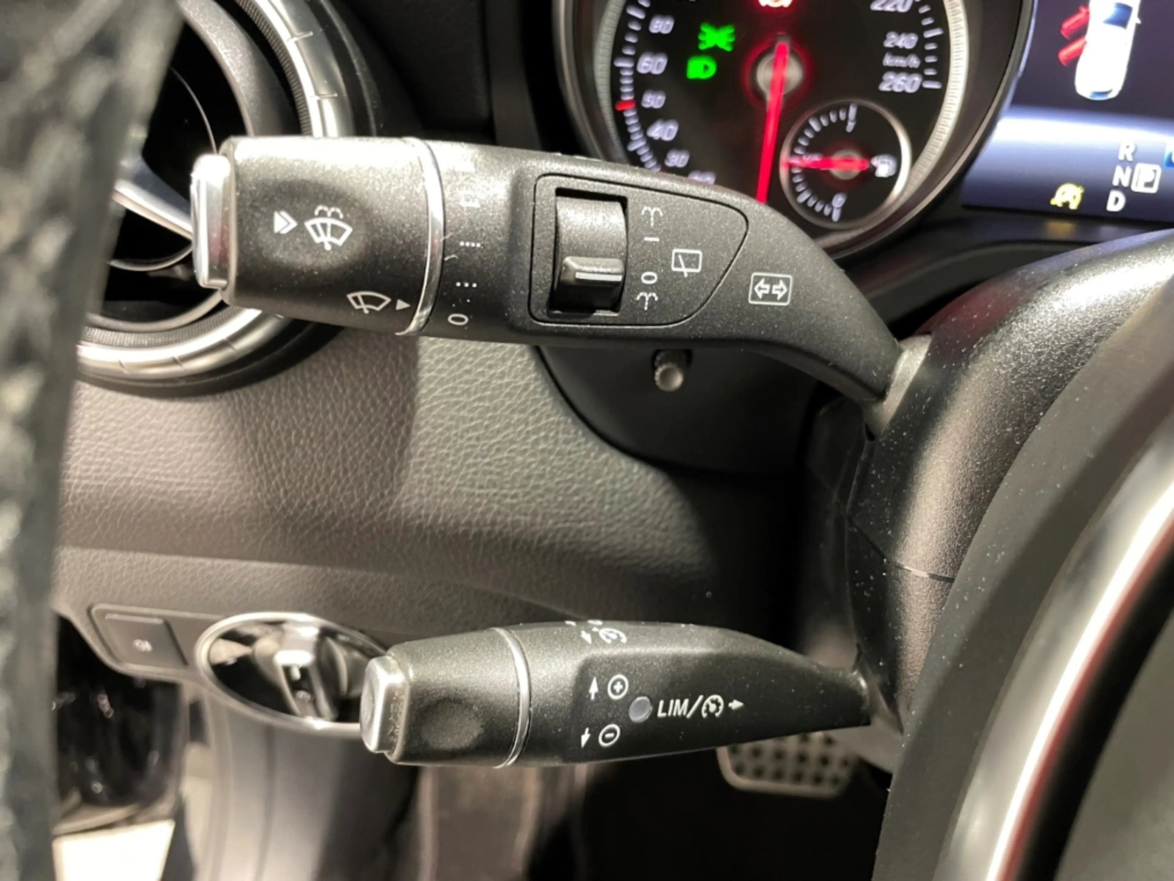 Mercedes-Benz CLA 220 d AMG-Line Automatik EU6 Leder — photo 15