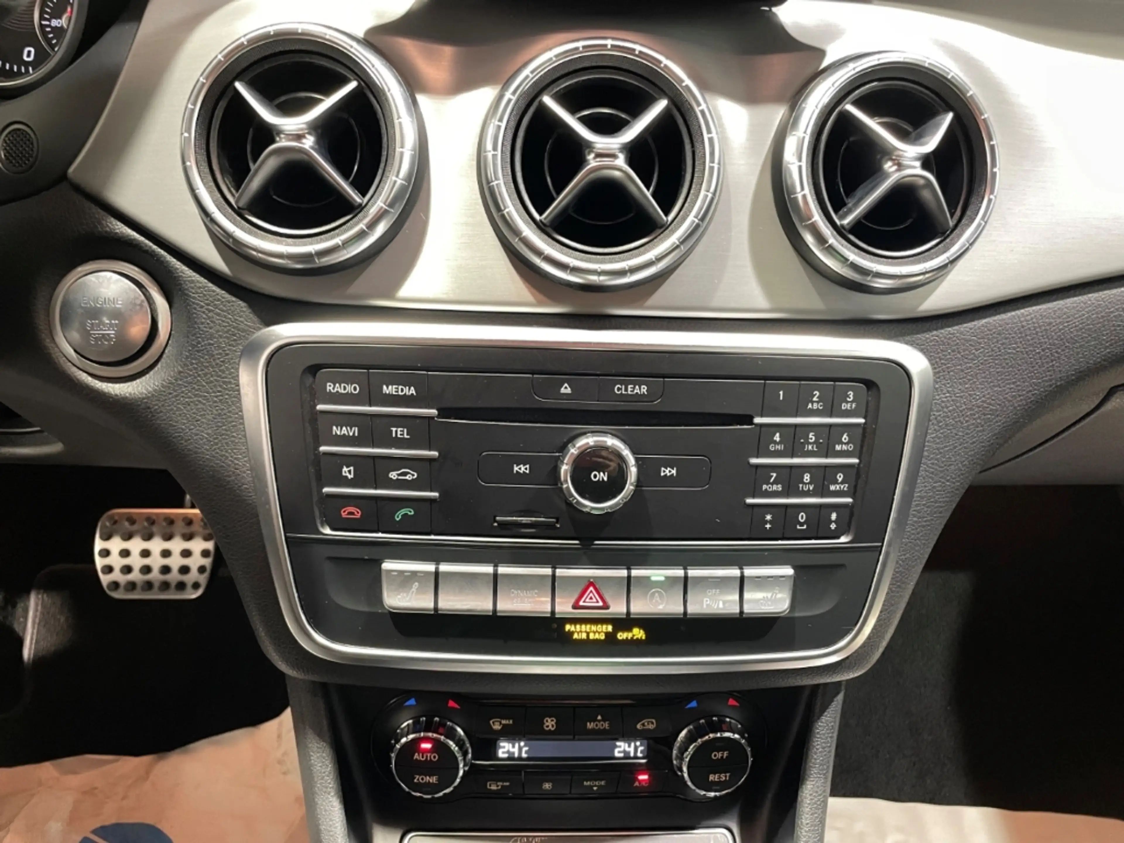 Mercedes-Benz CLA 220 d AMG-Line Automatik EU6 Leder — photo 9