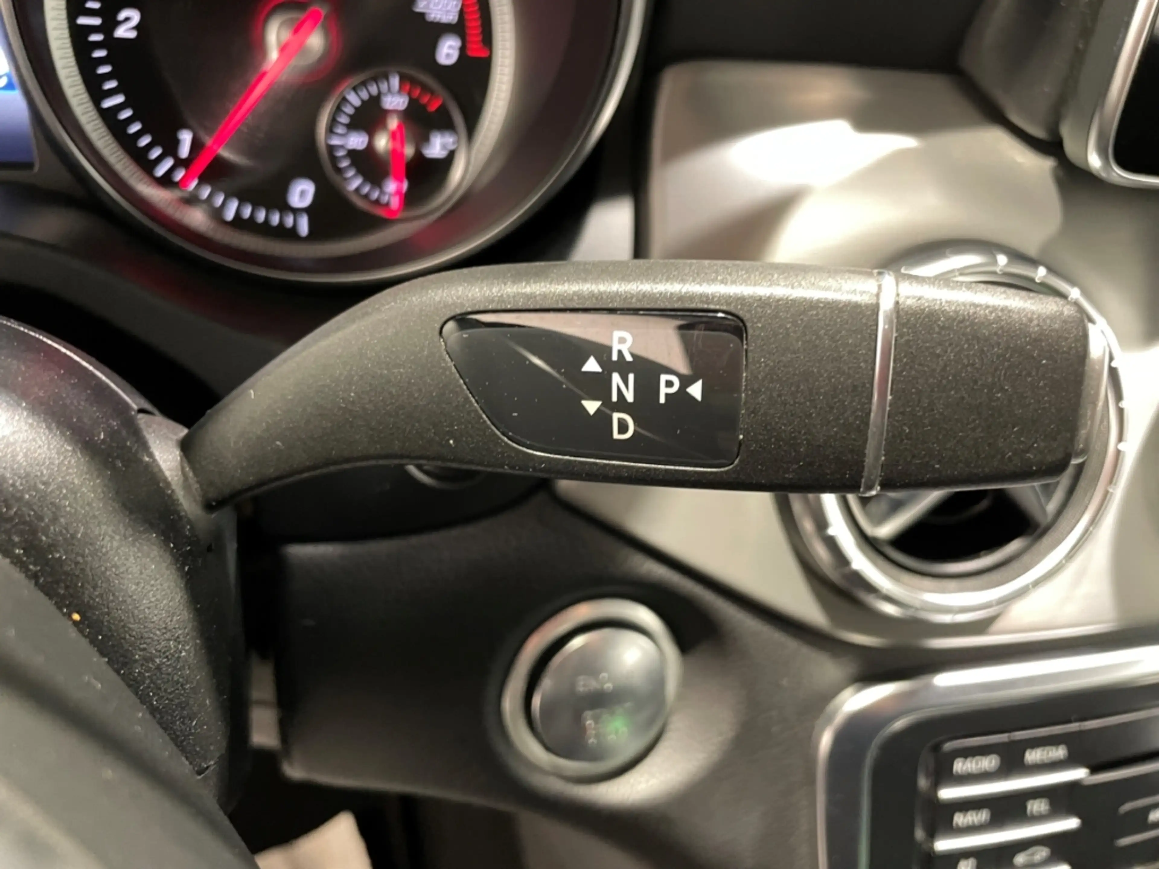 Mercedes-Benz CLA 220 d AMG-Line Automatik EU6 Leder — photo 14