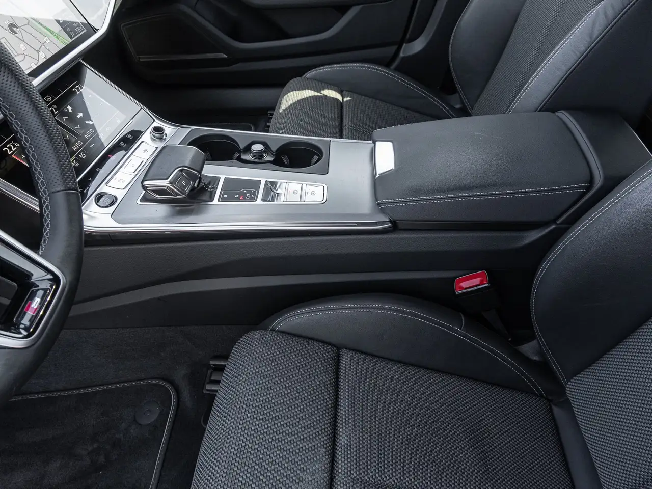 Audi A6 Avant sport 40 TDI S tronic AHK B&O Virtuell 15