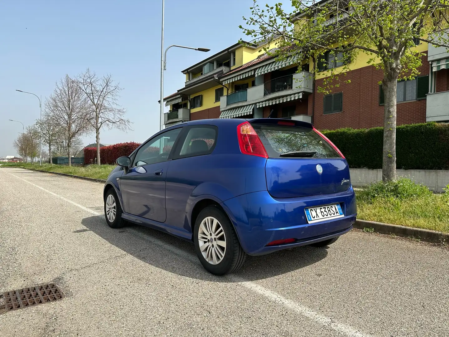 Fiat Grande Punto 1.4 benzina Blauw - 2