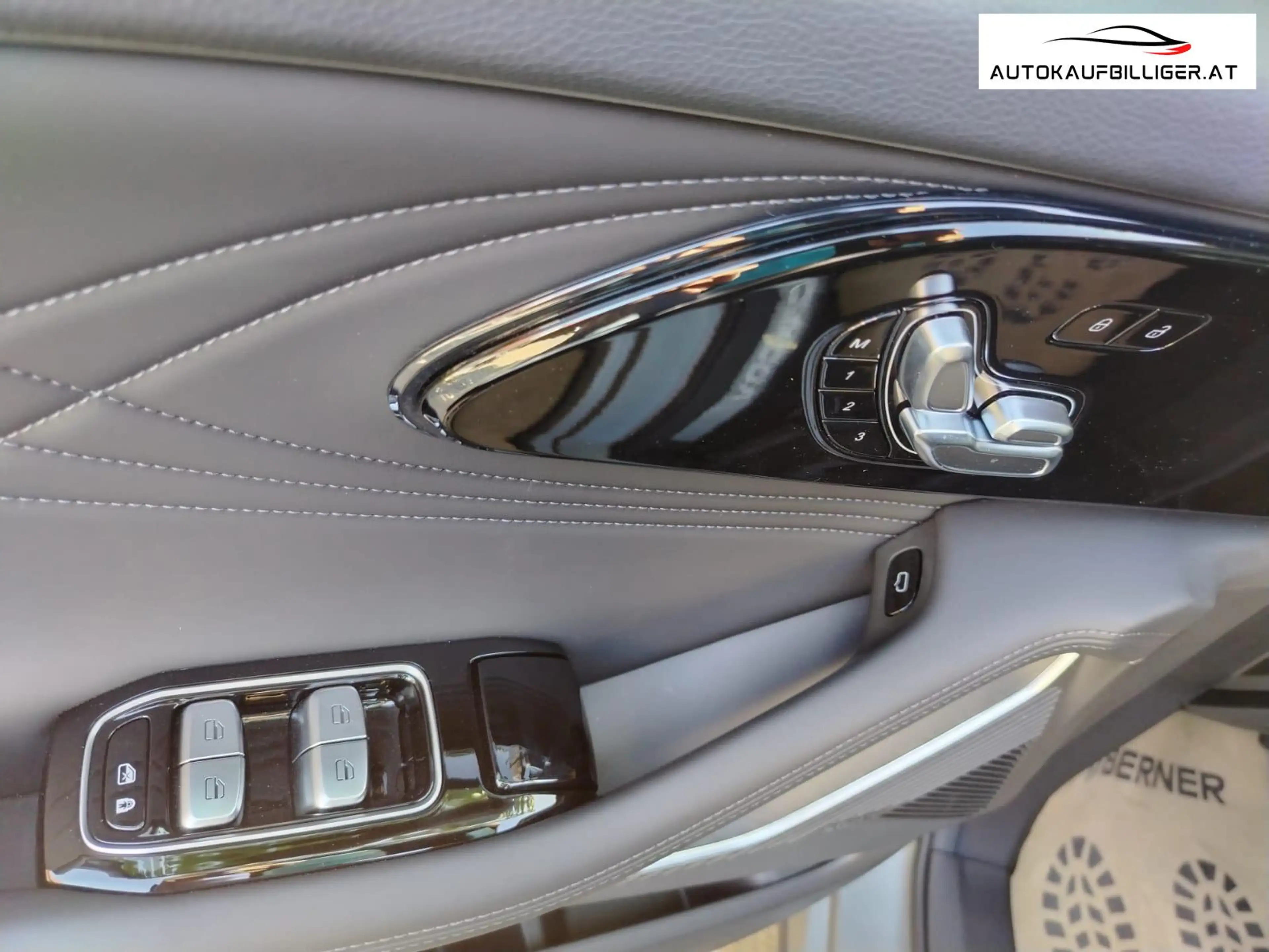 Omoda 9 1.5 PHEV Premium Line *sofort verfügbar* — photo 9