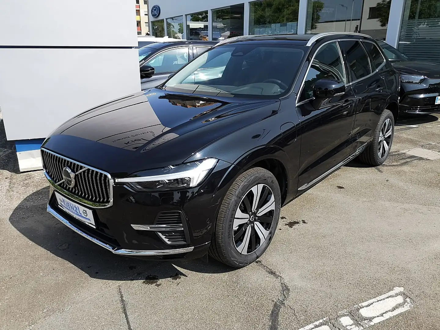 Volvo XC60 T6 AWD PHEV Plus Bright Aut. Noir - 1