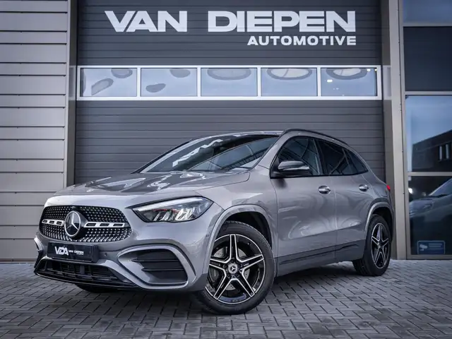 Mercedes-Benz GLA 250