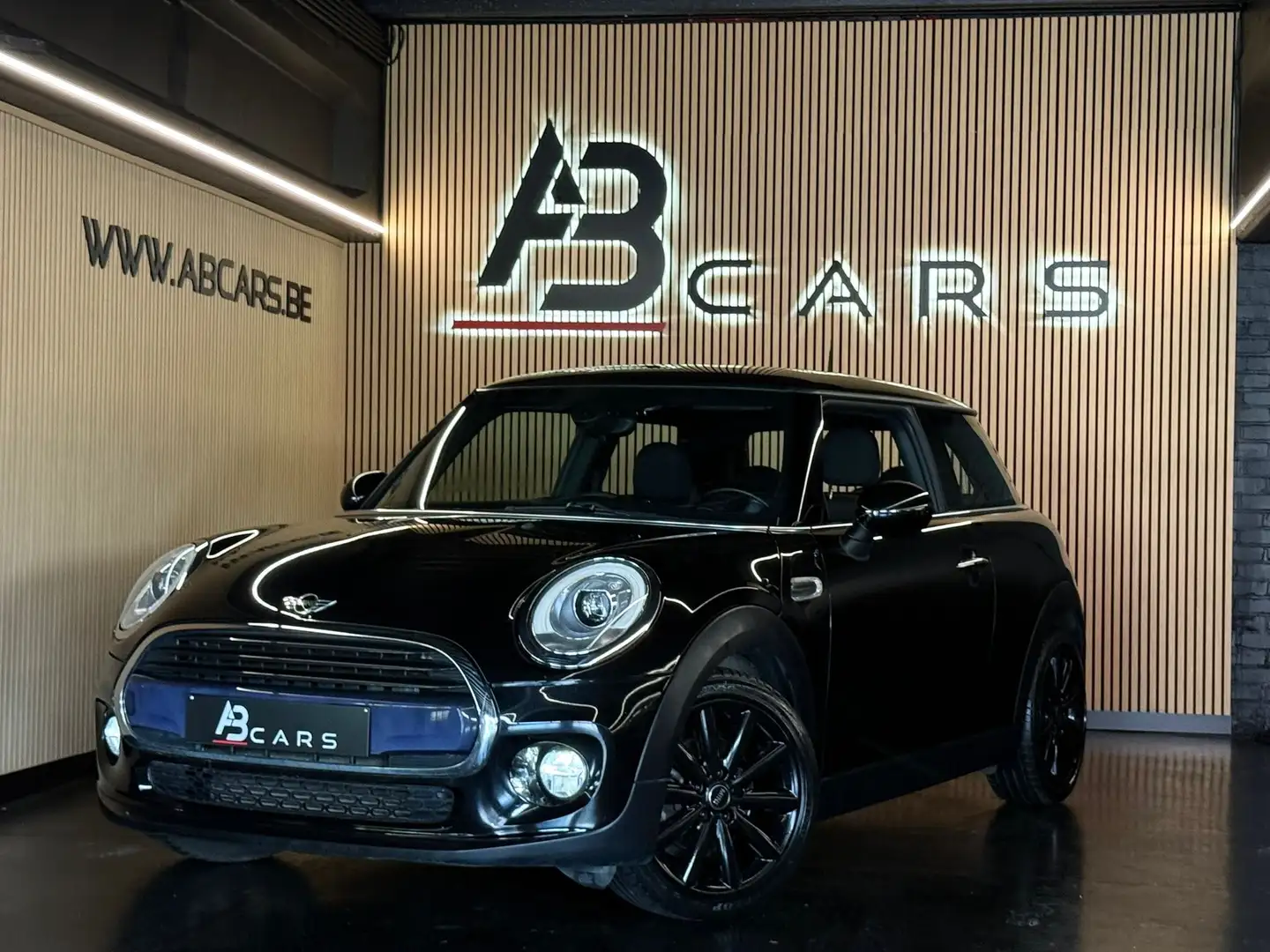 MINI Cooper 1.5i * GARANTIE 12 MOIS * 1ER PROP * Zwart - 1