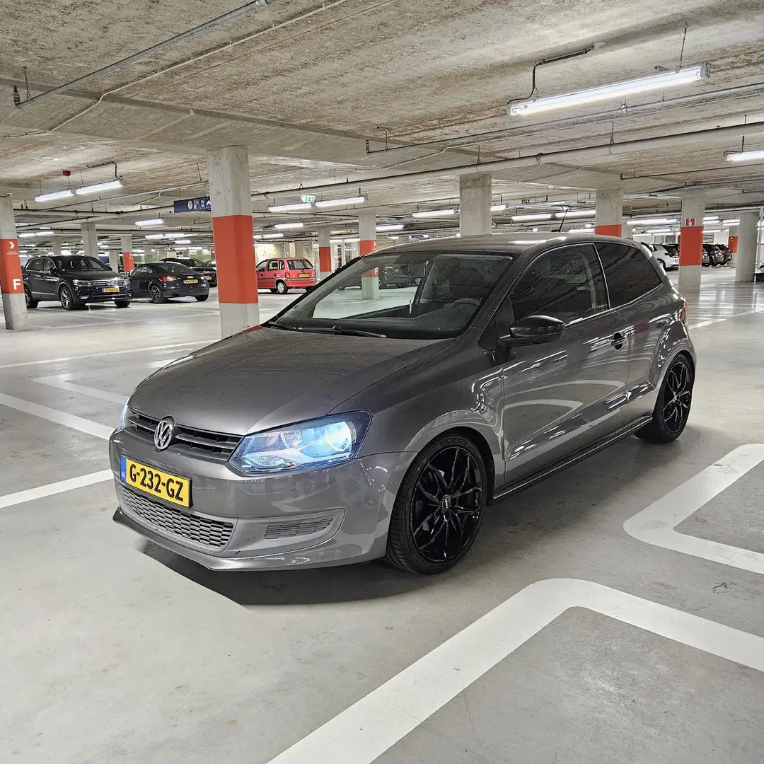 Volkswagen Polo 1.2 TSI 105PK Grijs - 1