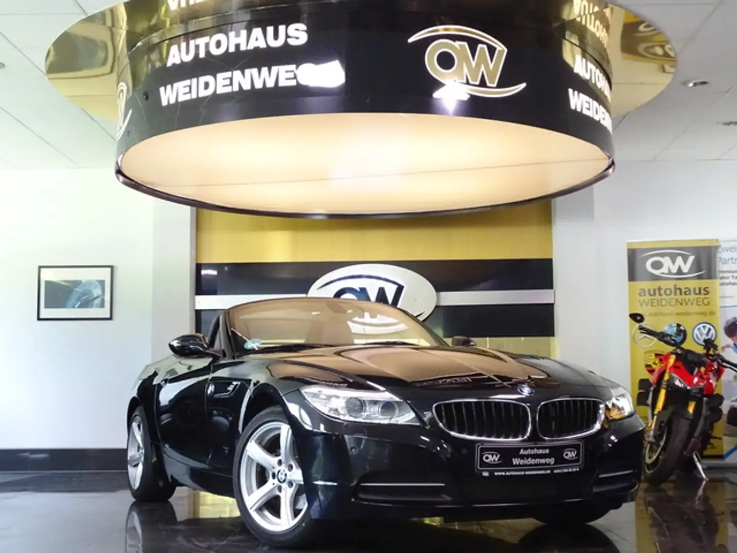 BMW Z4 sDrive 18i Leder Xenon PDC Temp erst 63060 KM Black - 2