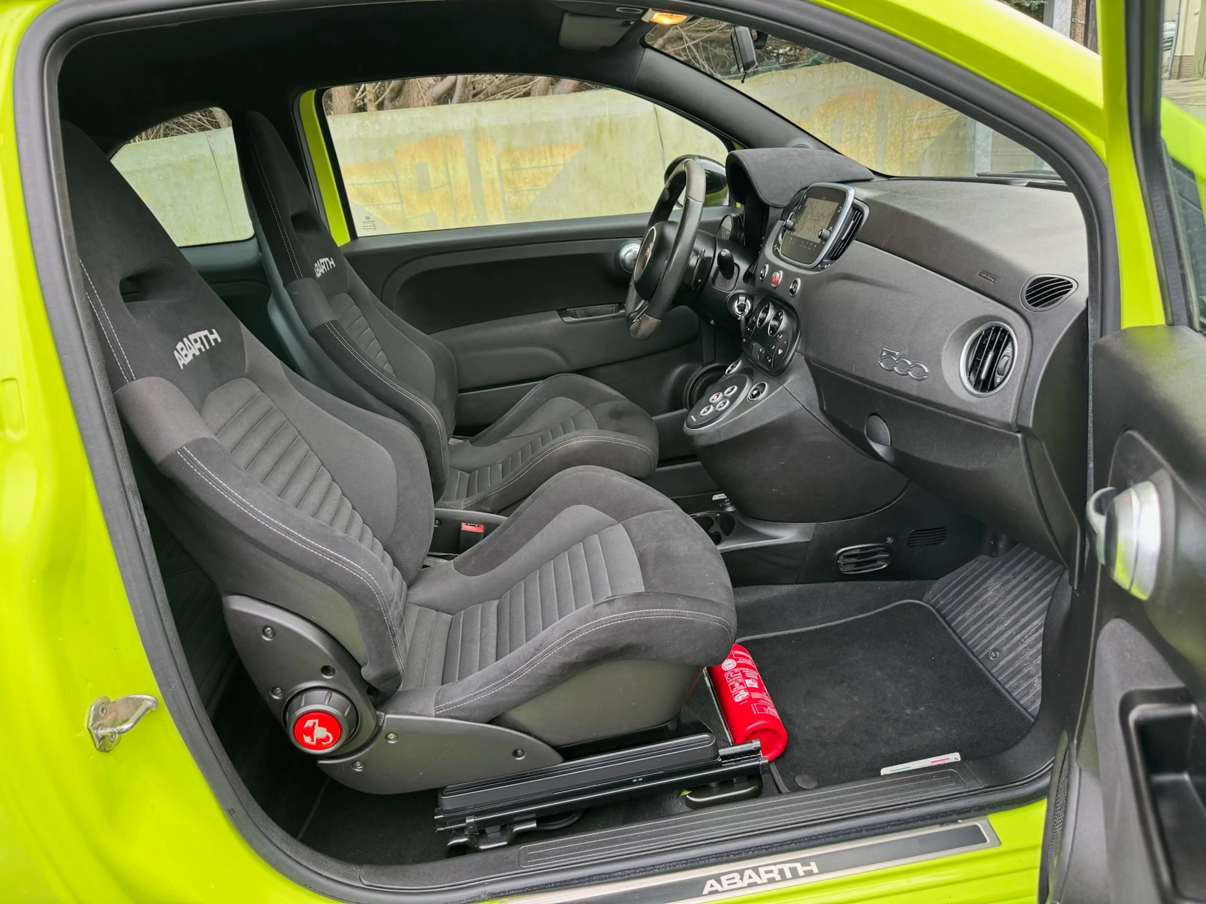 Abarth 595 Pista 1.4 T-Jet 180cv AUTO* 70th Anniversary SABELT/Navi — photo 9