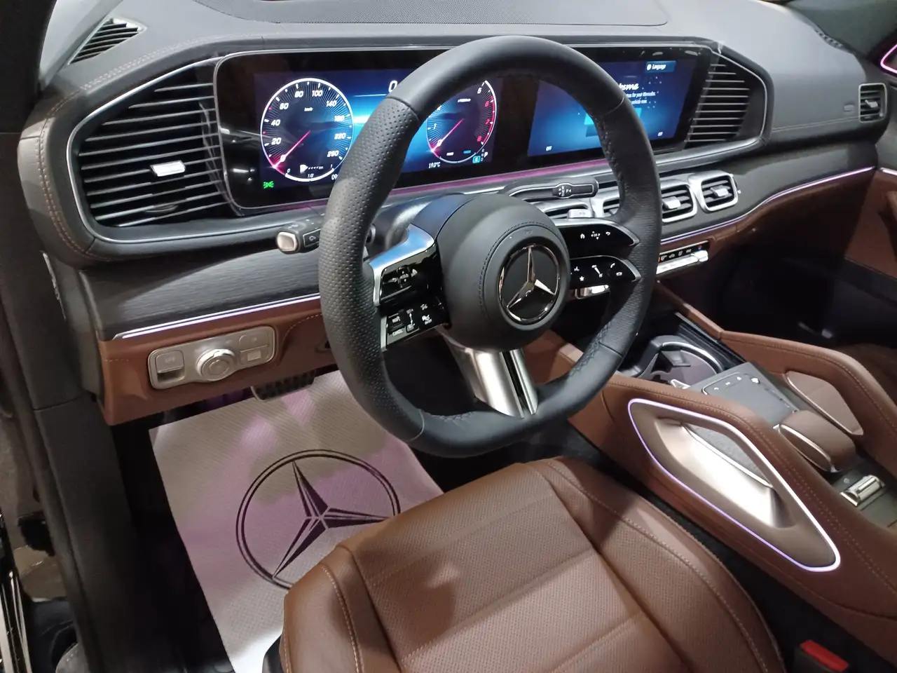 Mercedes-Benz GLS снимка Mercedes-Benz GLS