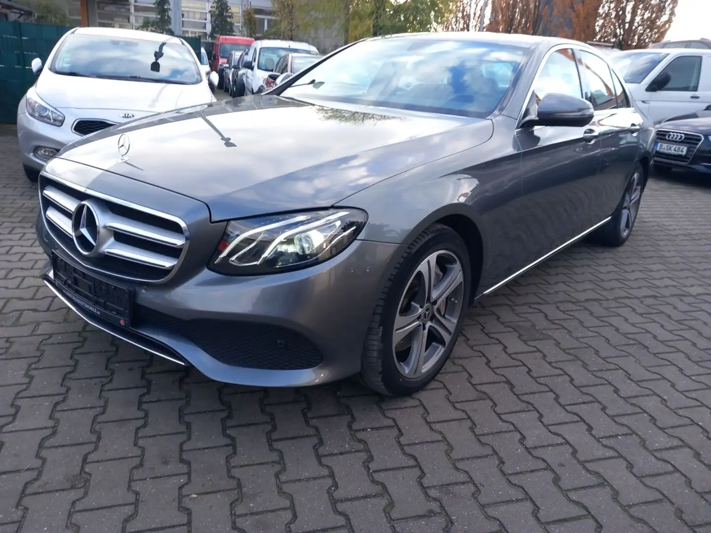 Mercedes-Benz E 400 d 4Matic Lim. Avantgarde Memory Grey - 2