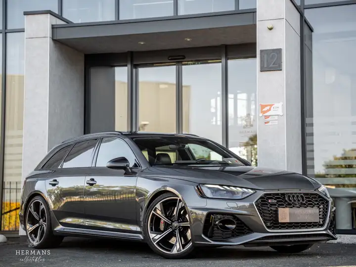 Audi RS4 A4 Avant 2.9 TFSI quattro competition plus / RS Es