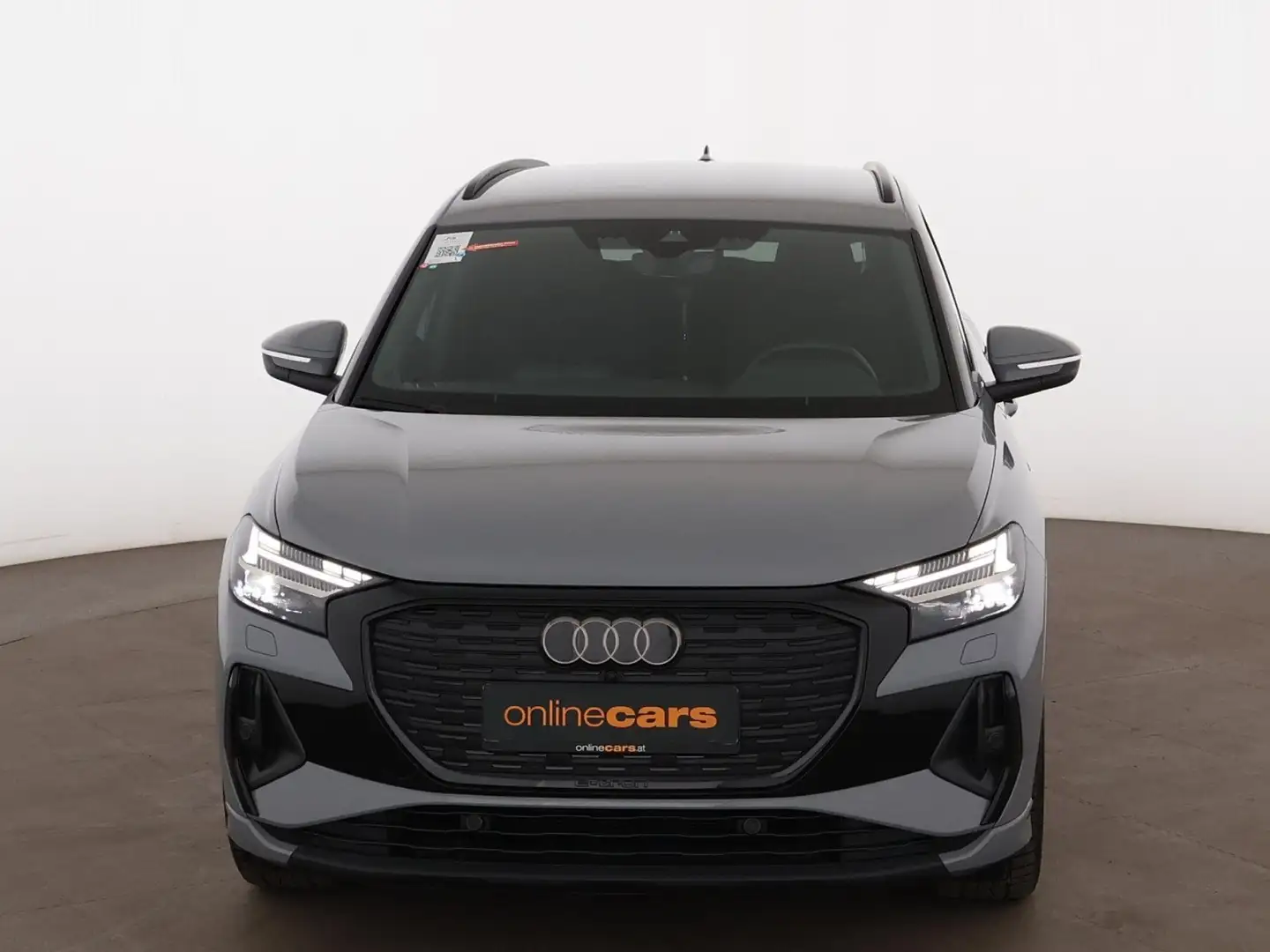 Audi Q4 e-tron 45 S-Line 82kWh Aut MATRIX RADAR NAVI Grau - 2