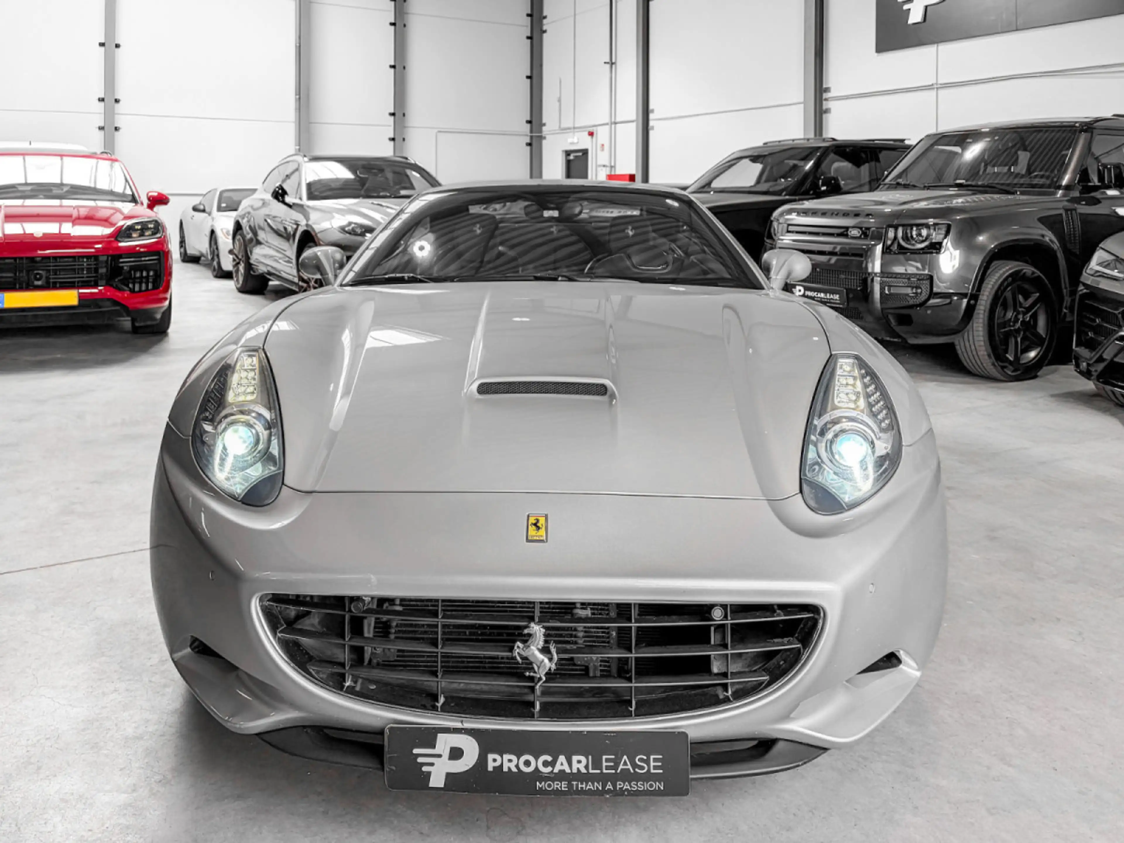 Ferrari California 4.3 V8/20'/FULL SERVICE FERRARI/EXCLUSIVE — photo 4