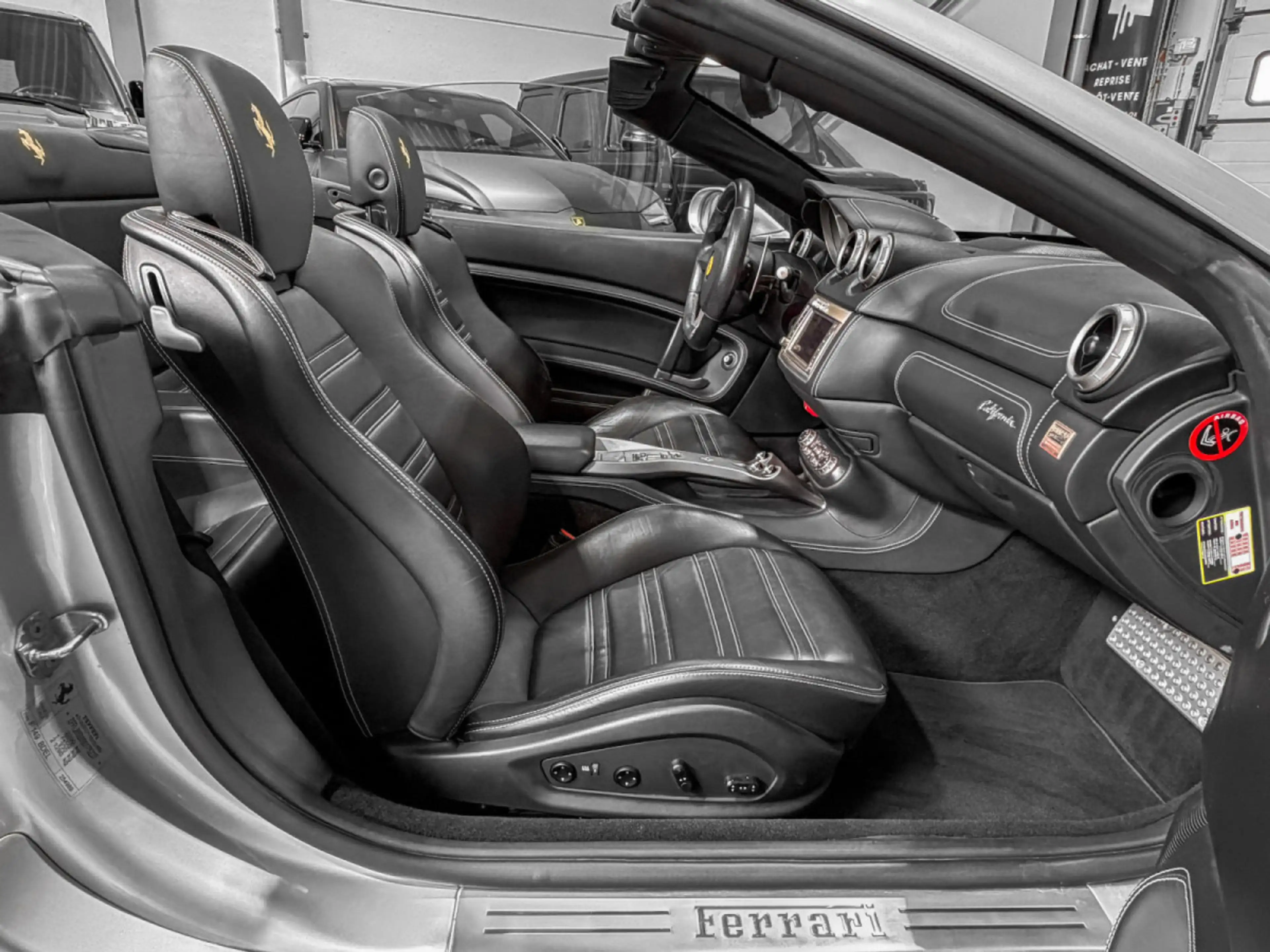 Ferrari California 4.3 V8/20'/FULL SERVICE FERRARI/EXCLUSIVE — photo 13