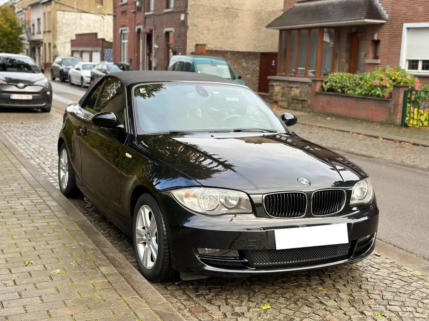 BMW 118 i Cabriolet Zwart - 1